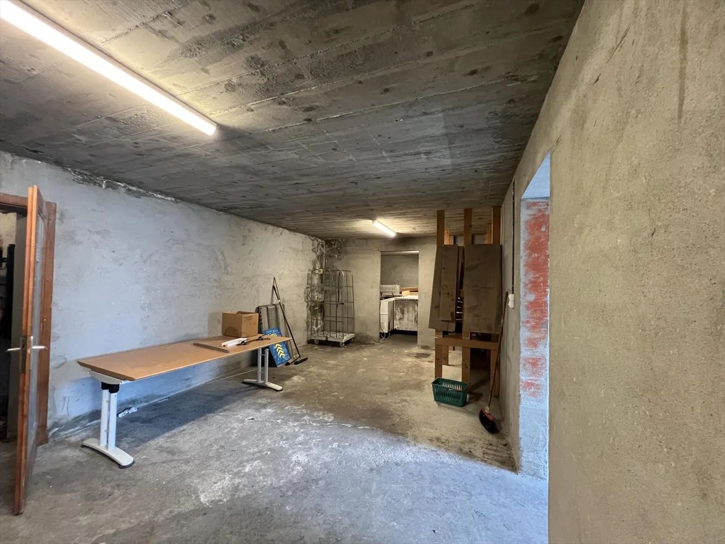 Vielseitiger Gewerberaum im Herzen des Val d'Hérens - Foto 9 von 11