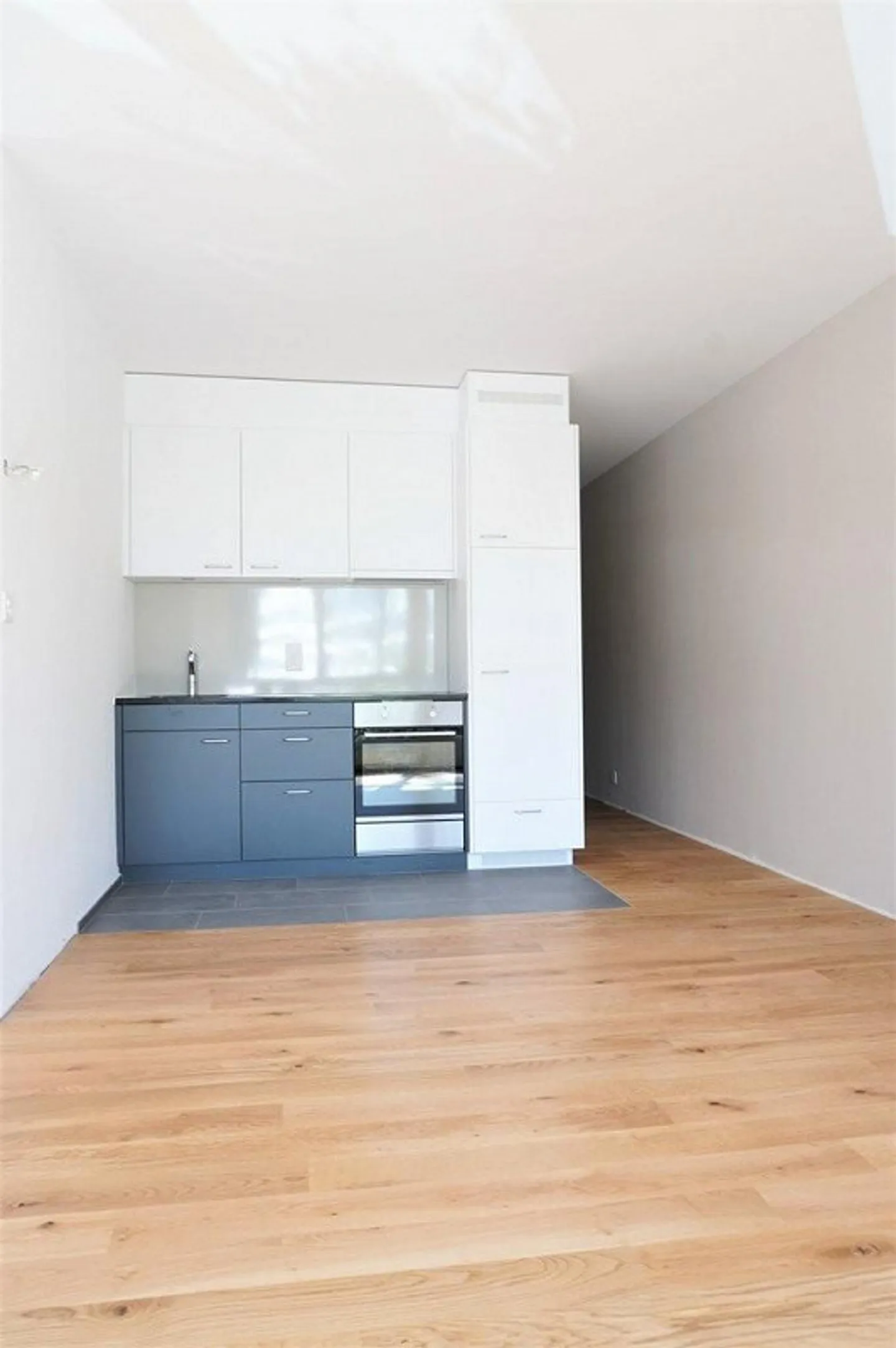 Studio in una posizione centrale! - Foto 1 di 7