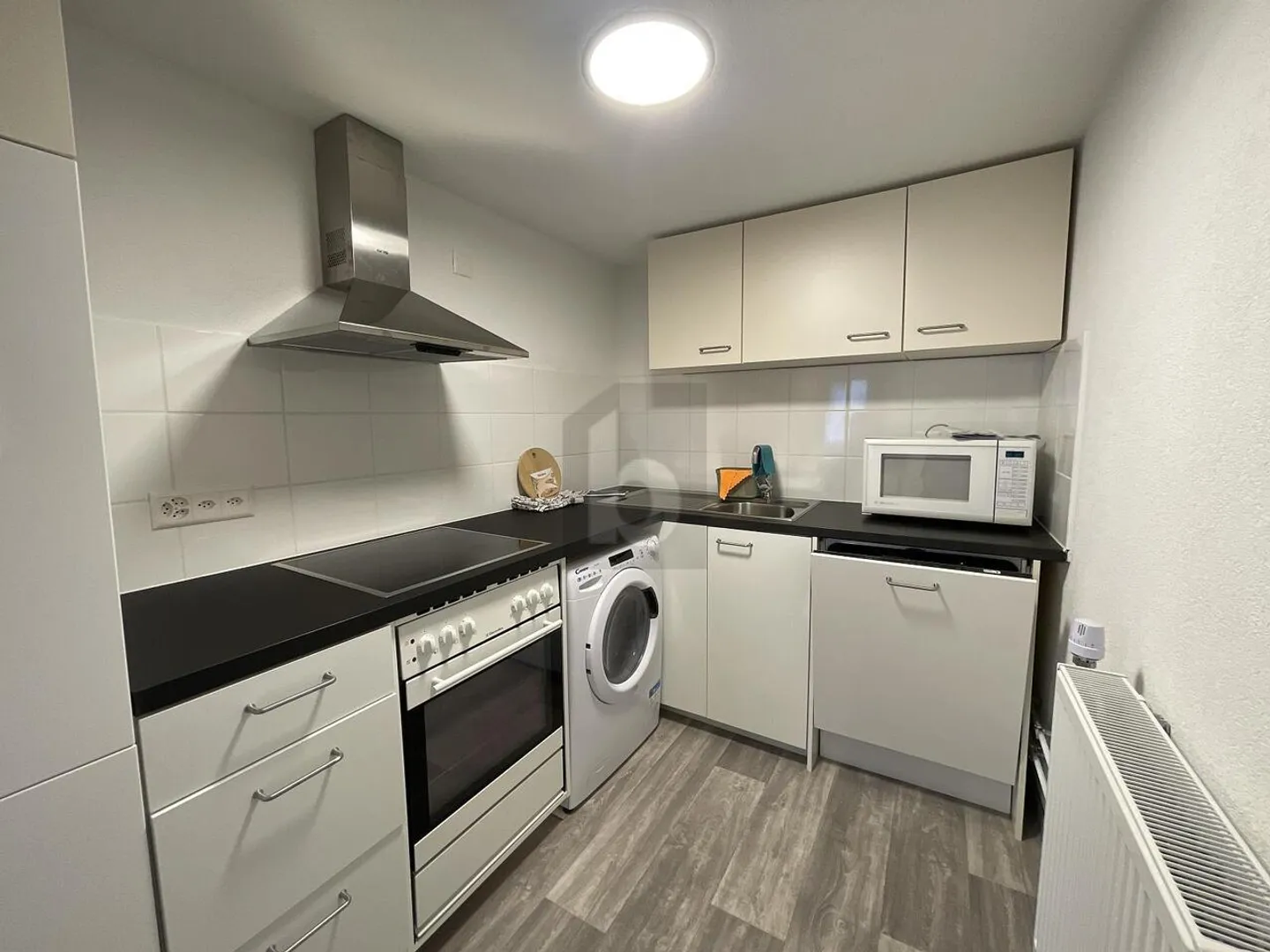 RENOVE ET MEUBLE AVEC DUREE DE LOCATION FLEXIBLE - Photo 3 sur 6