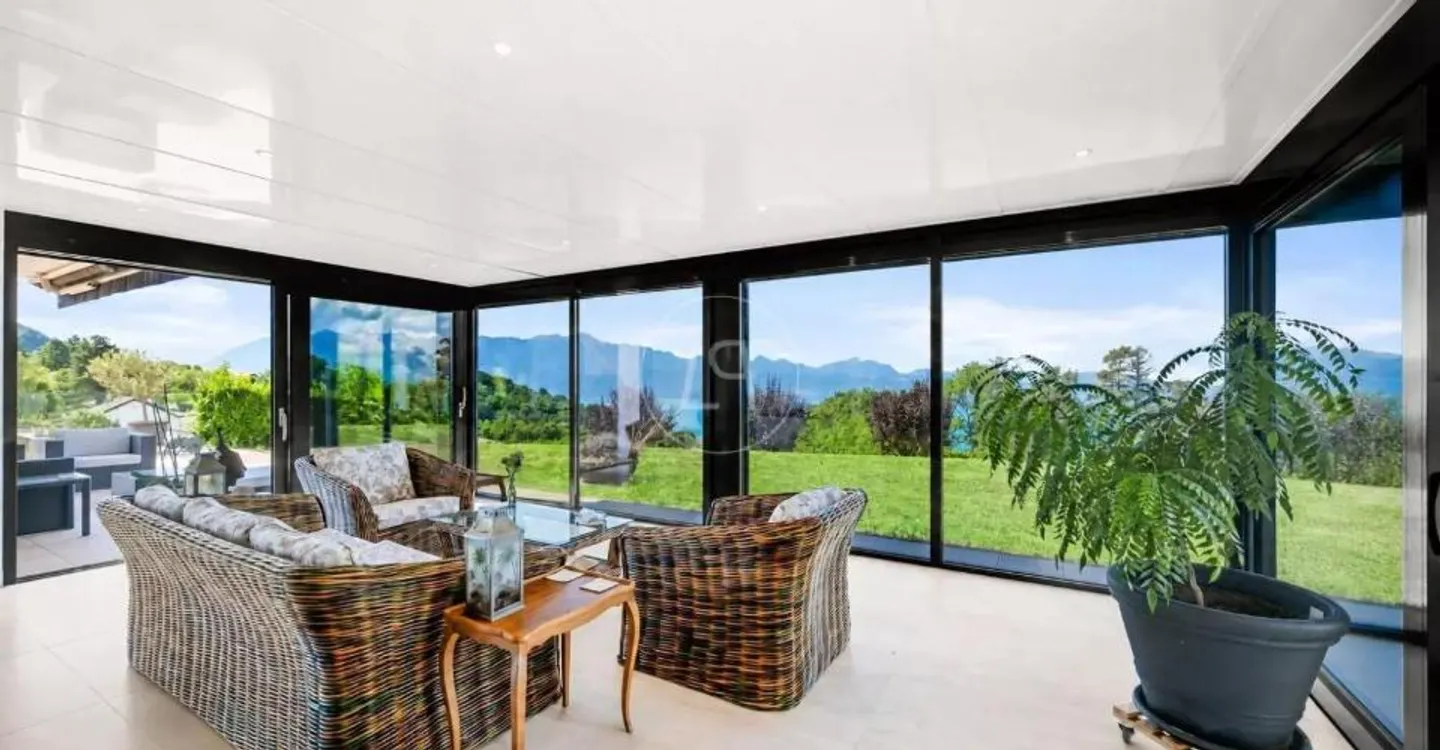 Magnificent modern apartment with panoramic view above Lutry - Photo 6 of 13