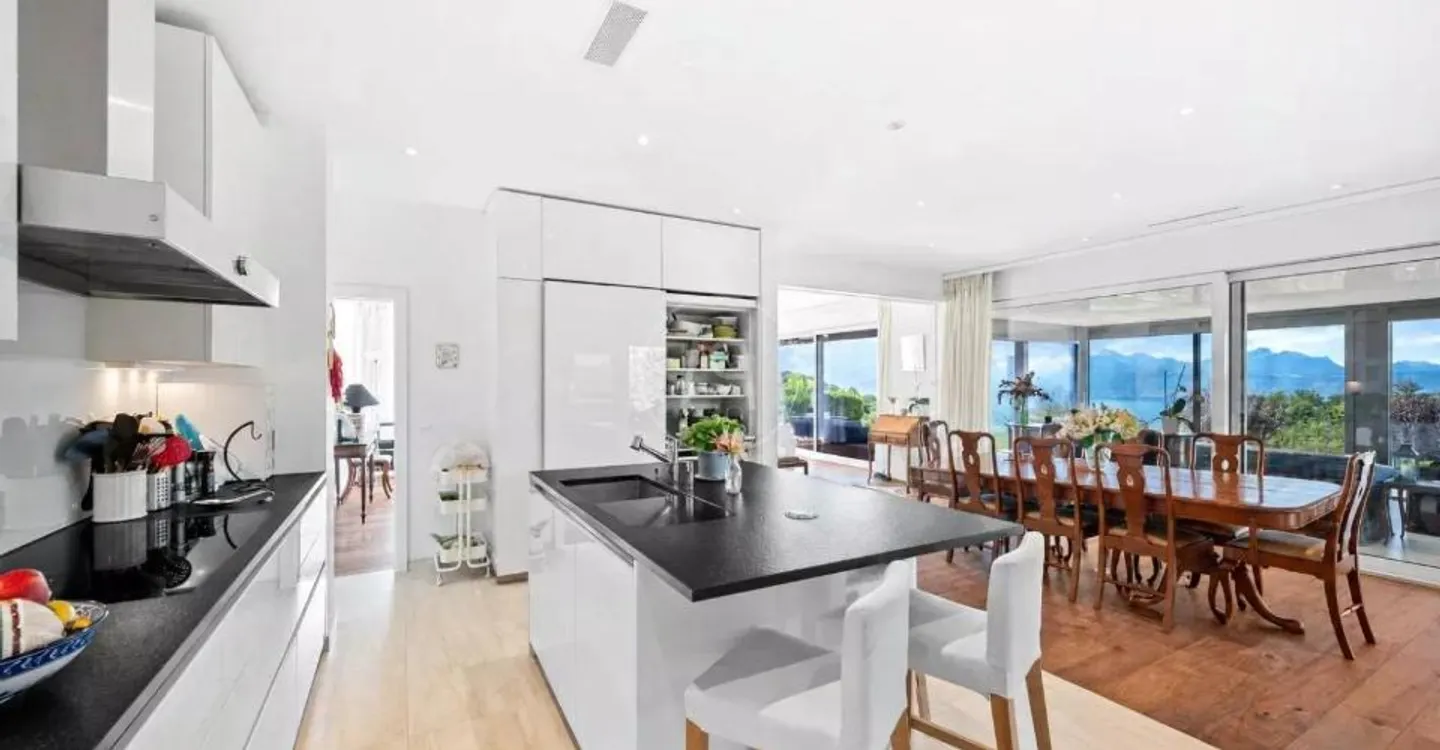 Magnificent modern apartment with panoramic view above Lutry - Photo 9 of 13