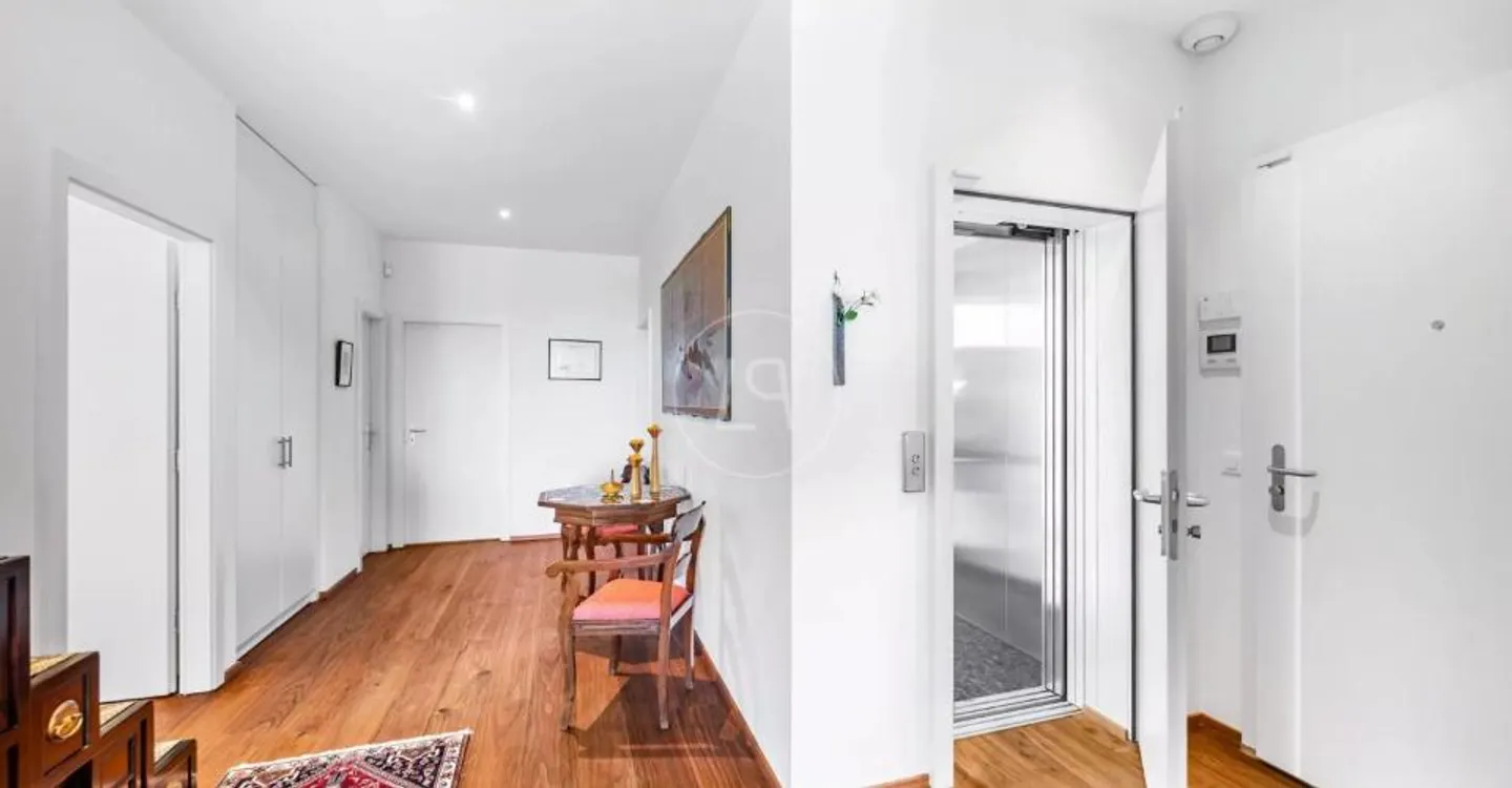 Magnificent modern apartment with panoramic view above Lutry - Photo 3 of 13