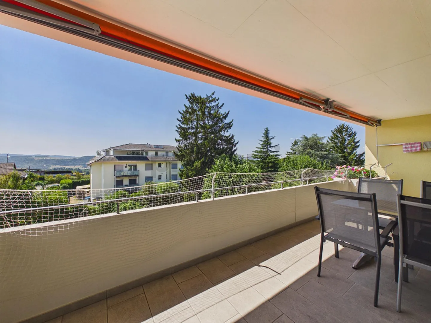 Gemütliches Wohnen mit schönem Balkon, herrlicher Aussicht und inkl... - Foto 14 von 16