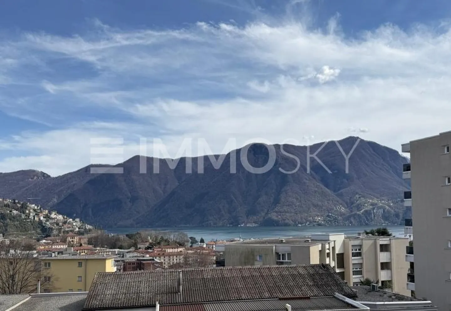Appartement ensoleillé avec vue sur le lac - Photo 2 sur 5