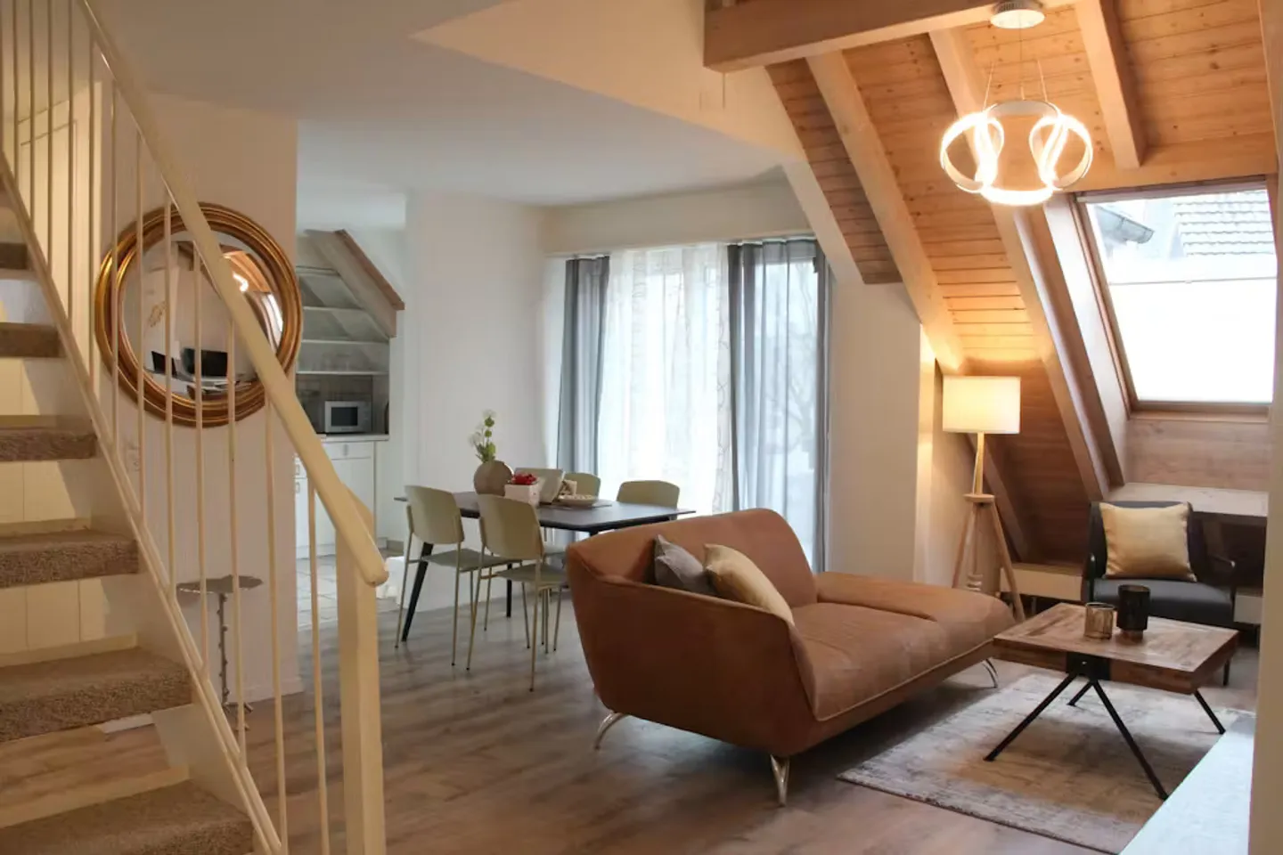 Charmantes Chalet in Kloten - Foto 9 von 10