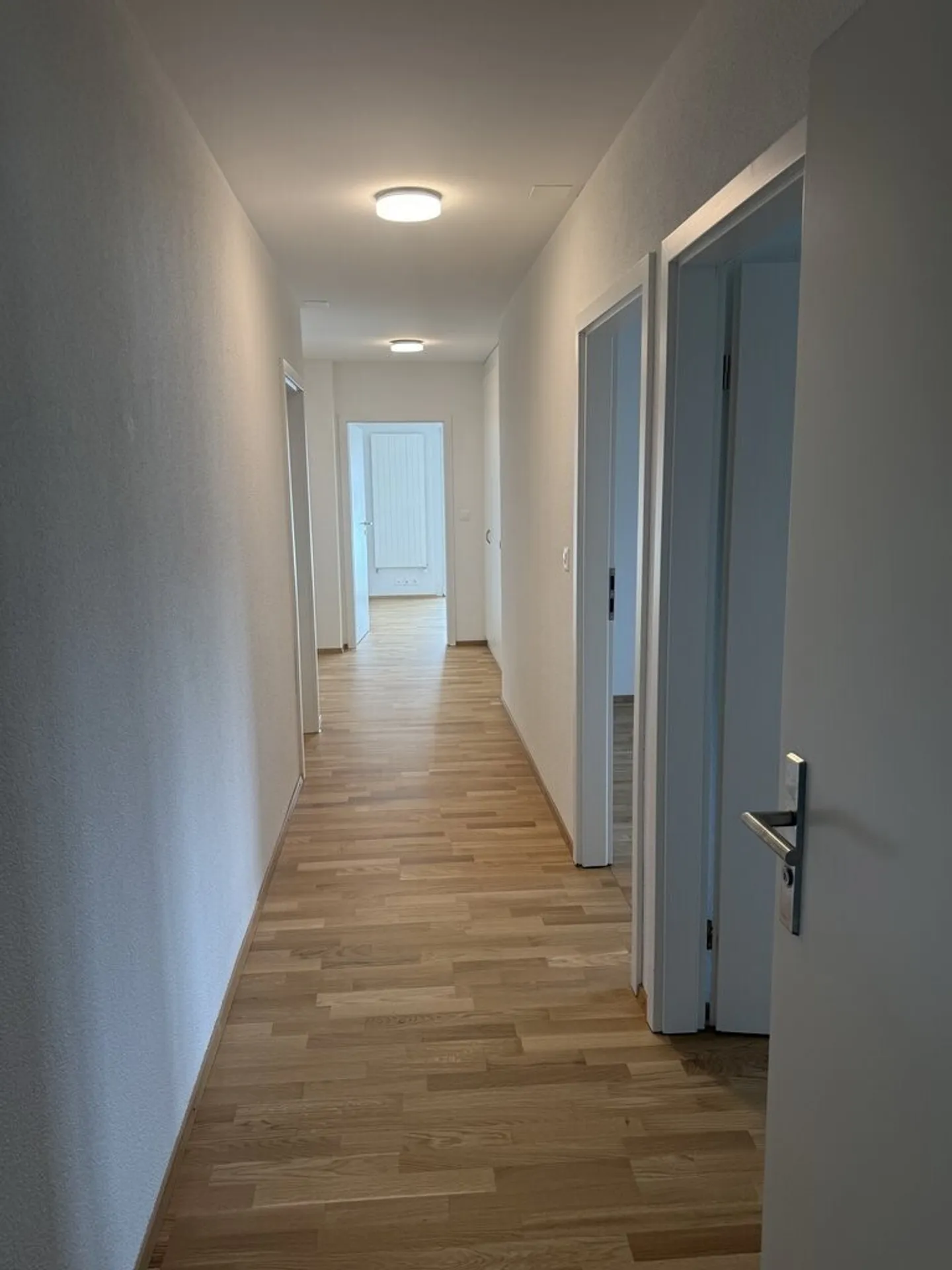 Modernes Apartment mit sonnigem Balkon - Foto 5 von 7