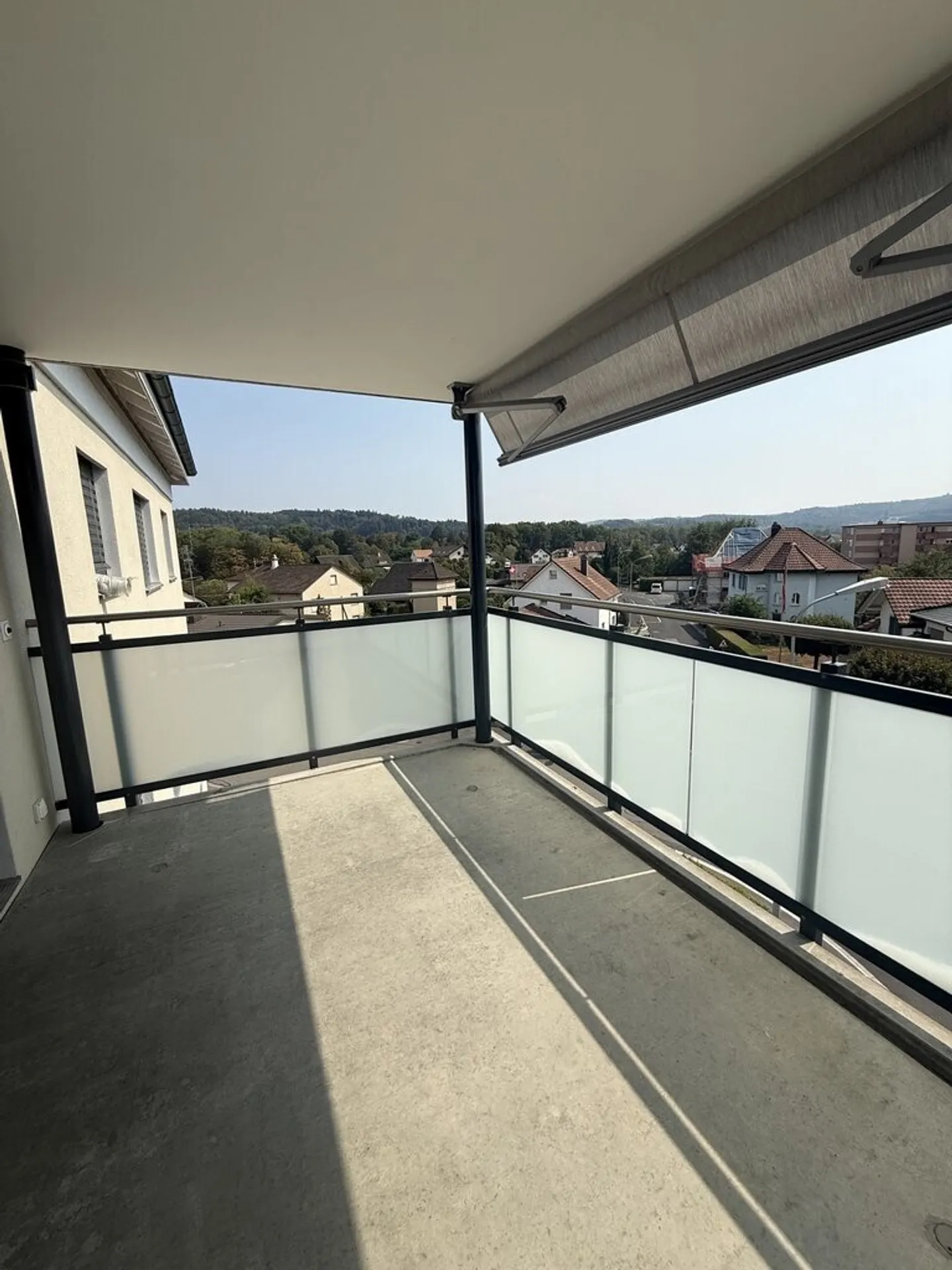 Modernes Apartment mit sonnigem Balkon - Foto 7 von 7