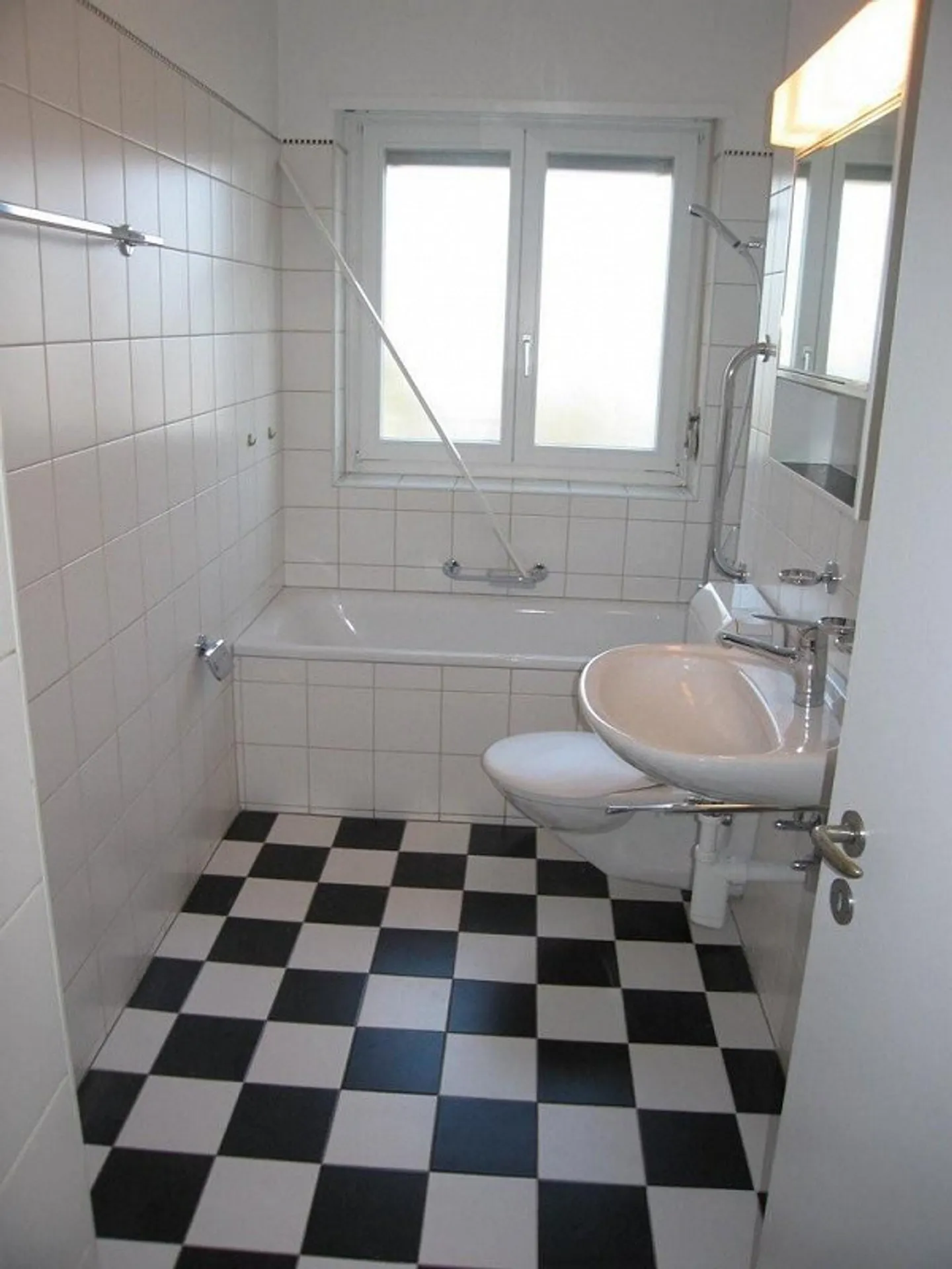 Appartement 3 1/2 pièces, 3ème étage gauche - Photo 8 sur 8