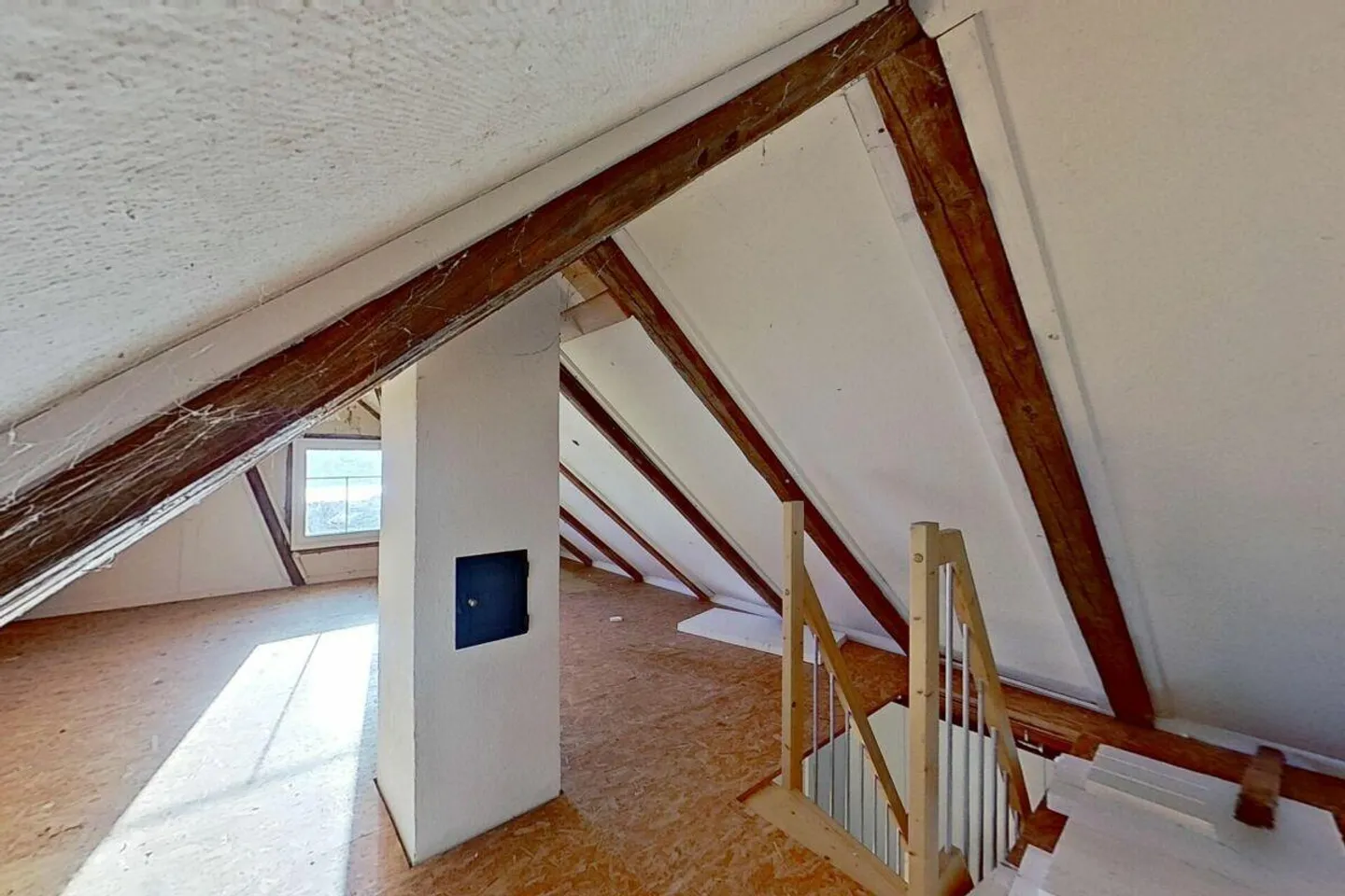 Charmantes Freistehendes Haus mit Aussicht - Foto 10 von 15