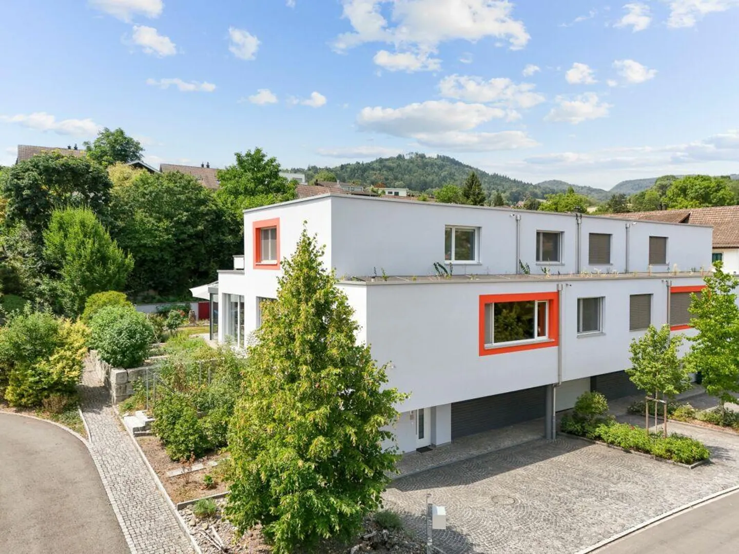 Modernes Doppeleinfamilienhaus in Erlinsbach - Foto 1 von 30