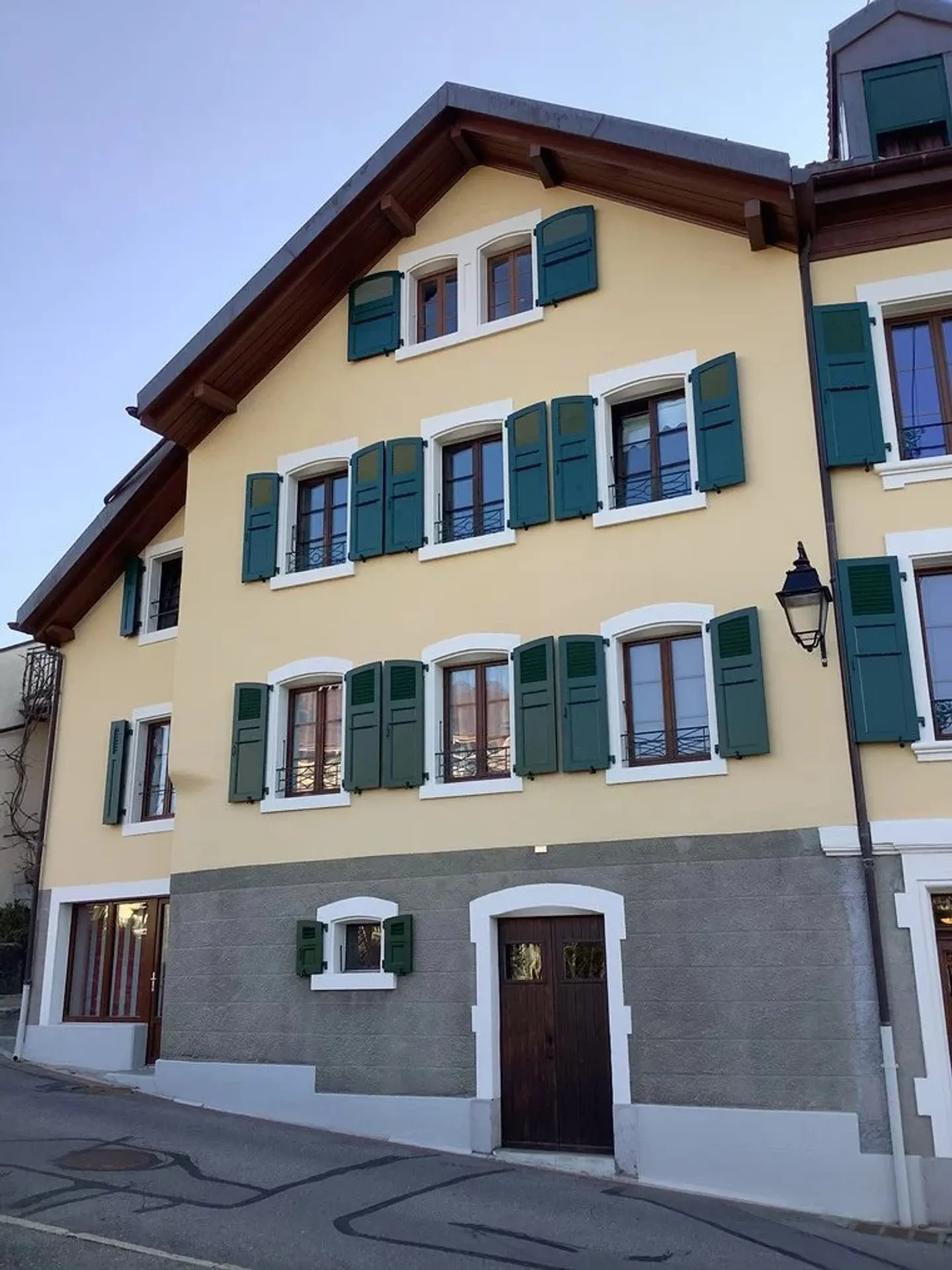 Appartement deux pièces au 2ème étage - Photo 1 sur 8