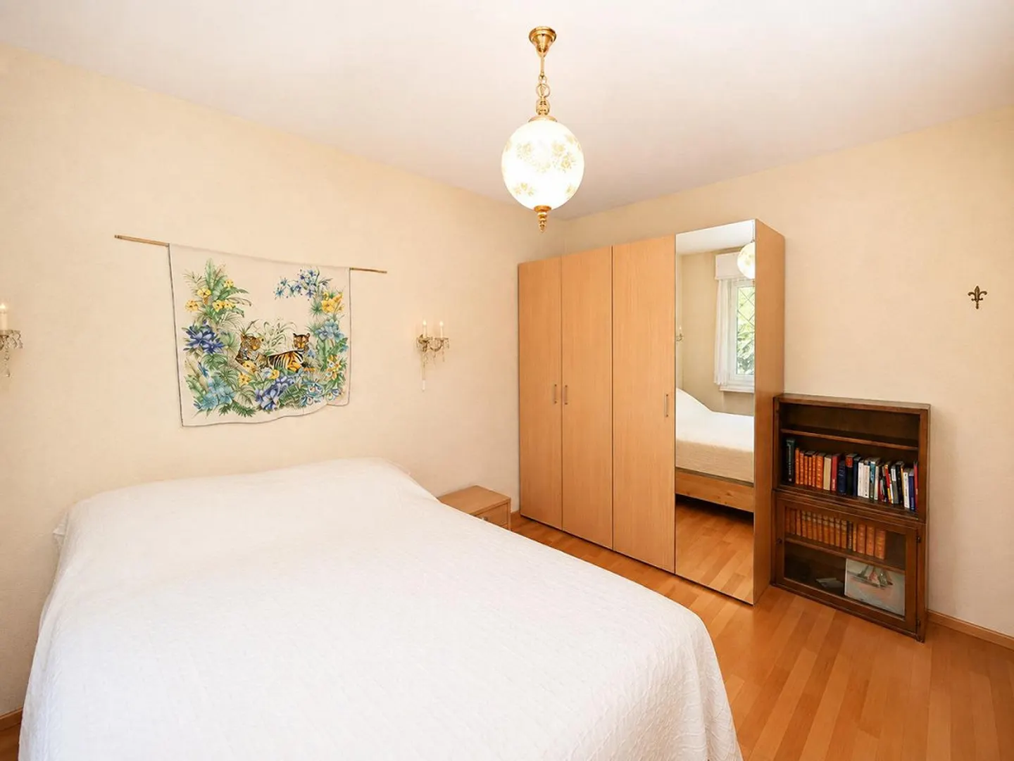 Bright Apartment with Stunning Lake View in Ruvigliana - Photo 12 of 15