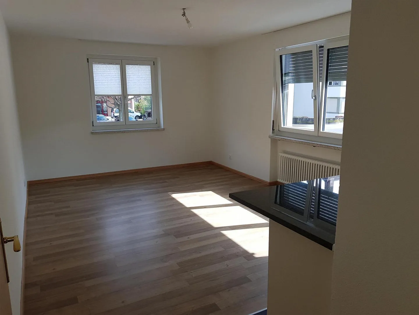 Bright modern 3-room apartment - Photo 4 of 10