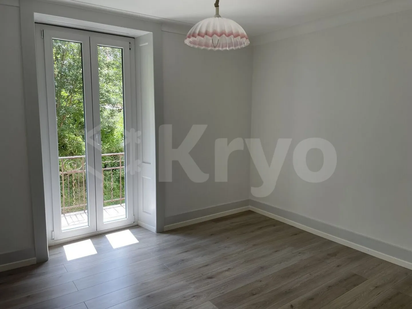 Jeanneret 23 Le Locle - Appartamento ristrutturato 2 locali 45 m2 balcone - Foto 2 di 8