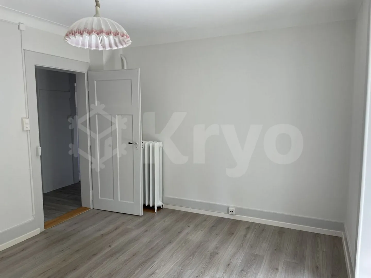 Jeanneret 23 Le Locle - Appartamento ristrutturato 2 locali 45 m2 balcone - Foto 3 di 8