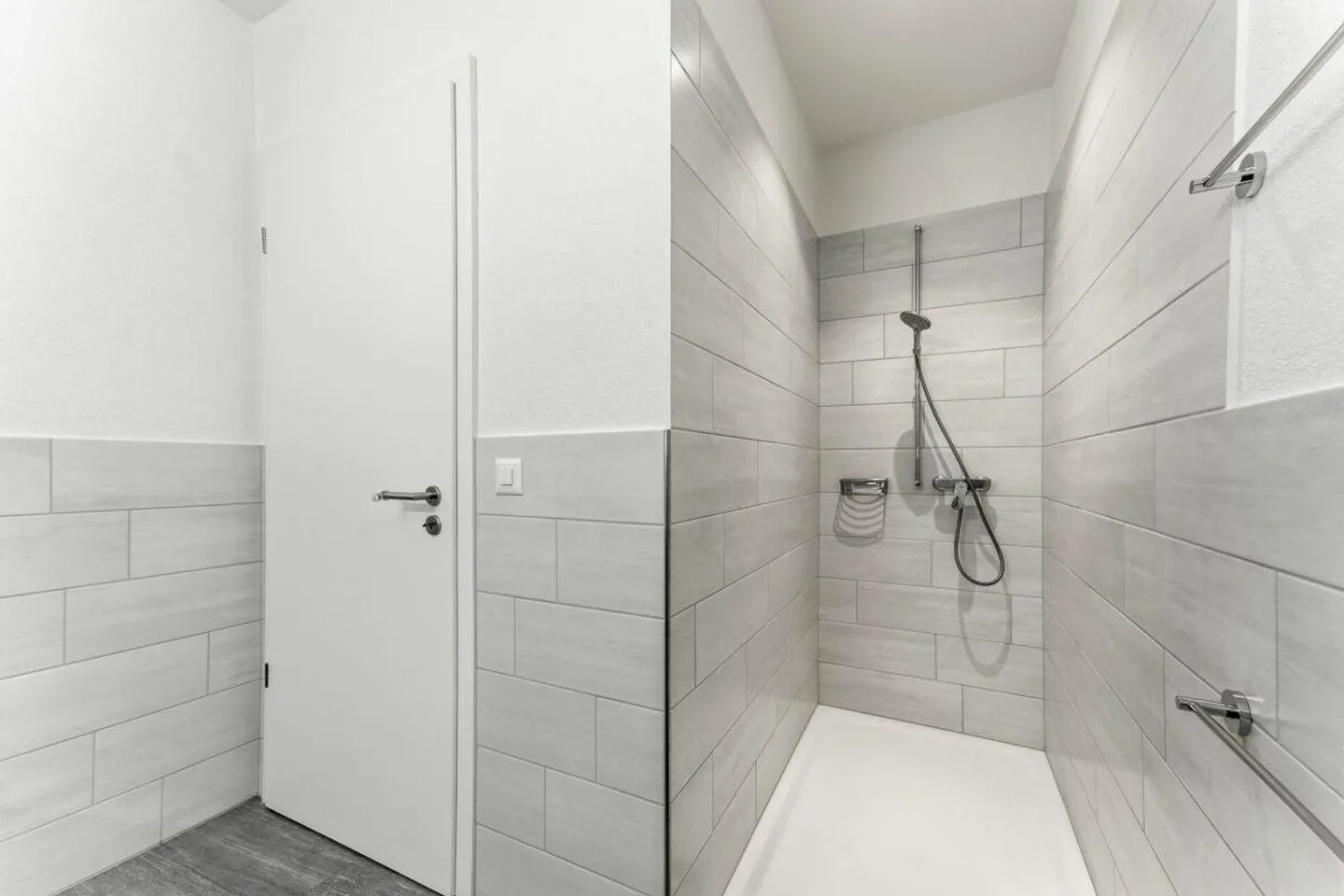 Modernes Doppeleinfamilienhaus in Erlinsbach - Foto 16 von 30
