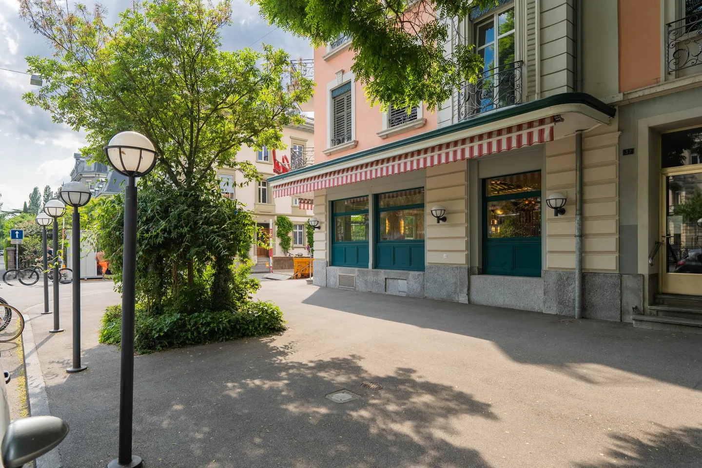 Restaurant for innovative tenant in a sunny and central location - Photo 5 of 28