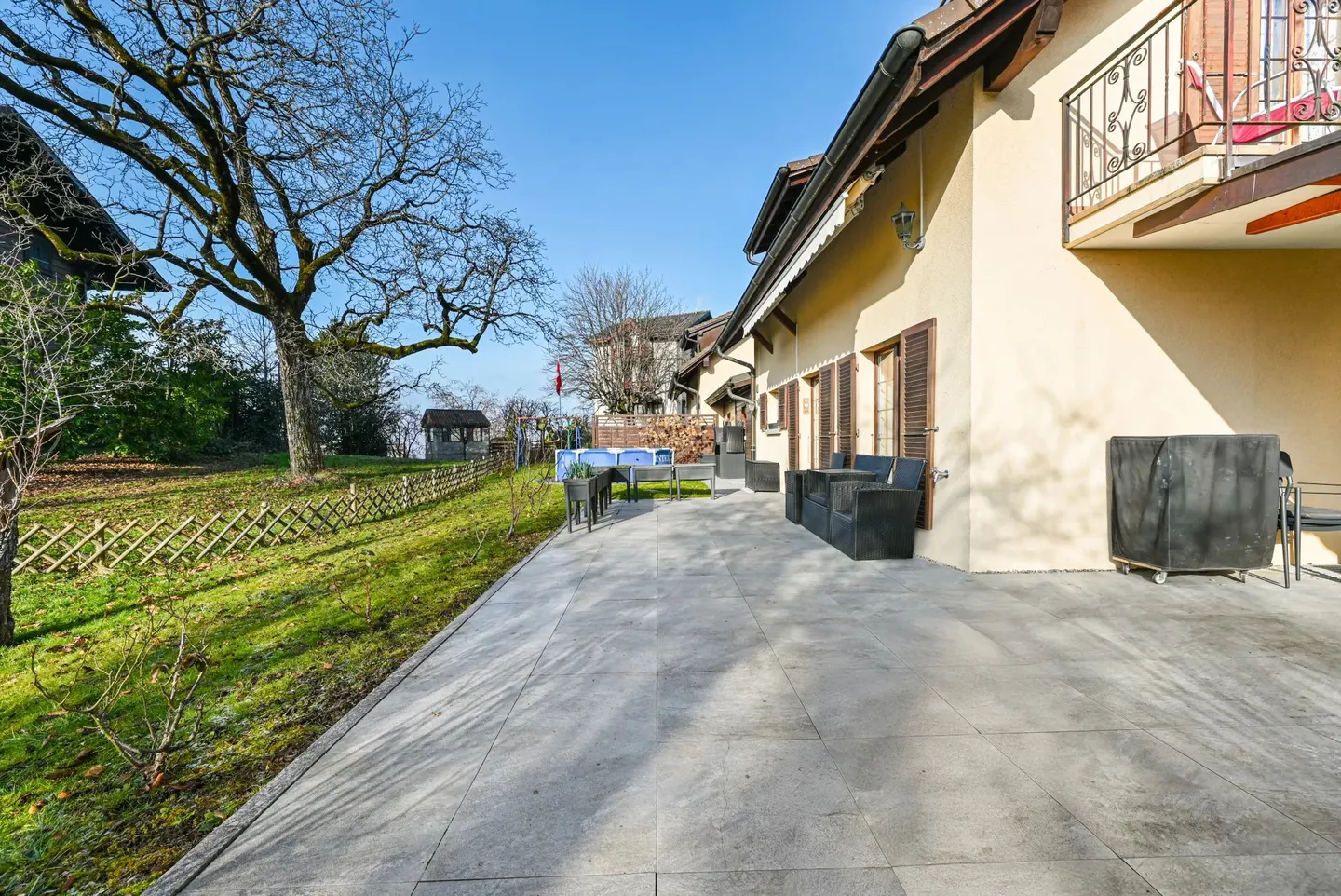 Charming Semi-Detached Villa - Photo 14 of 17