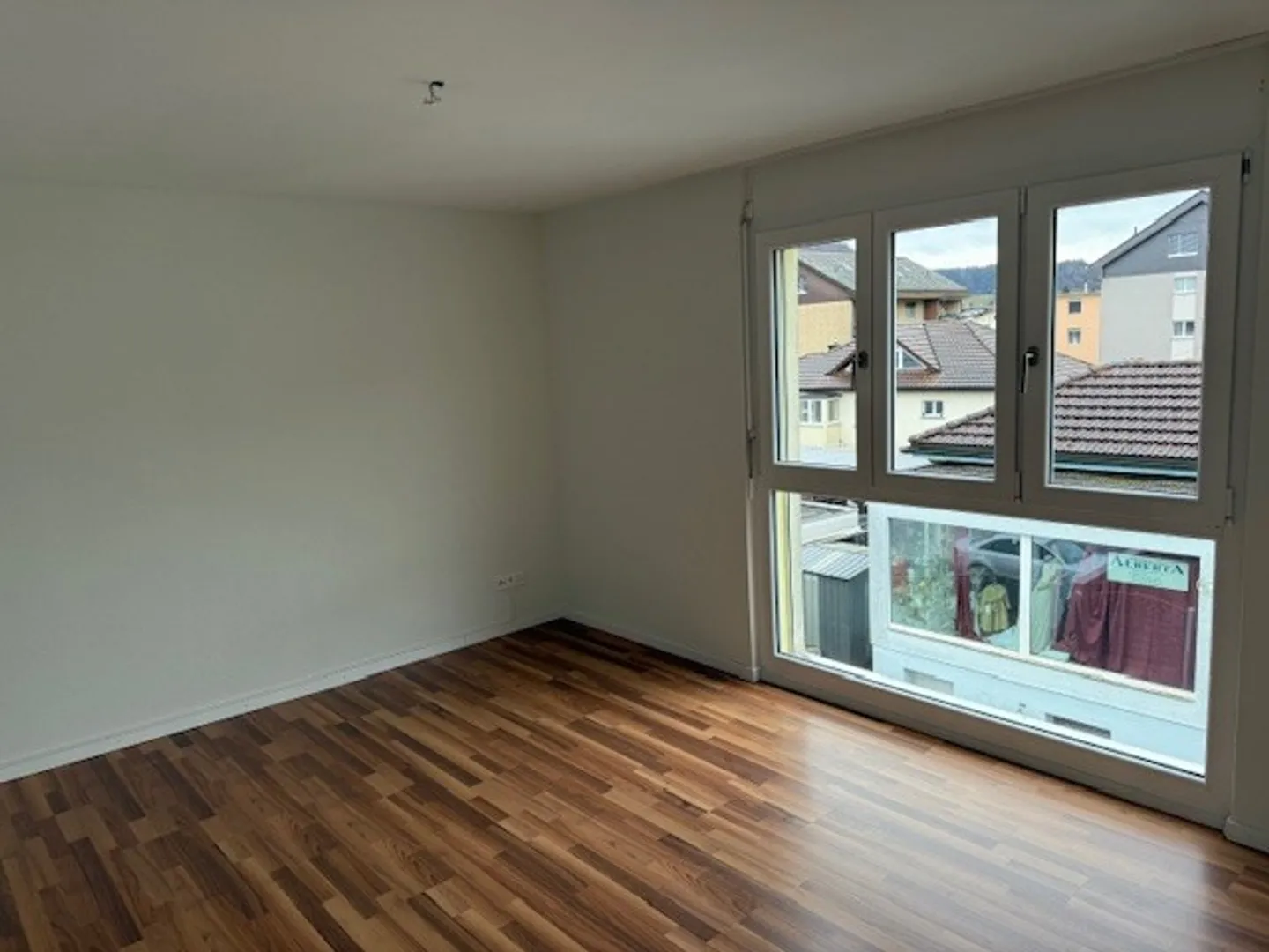 Appartamento 3.5 stanze elegante - Foto 4 di 9