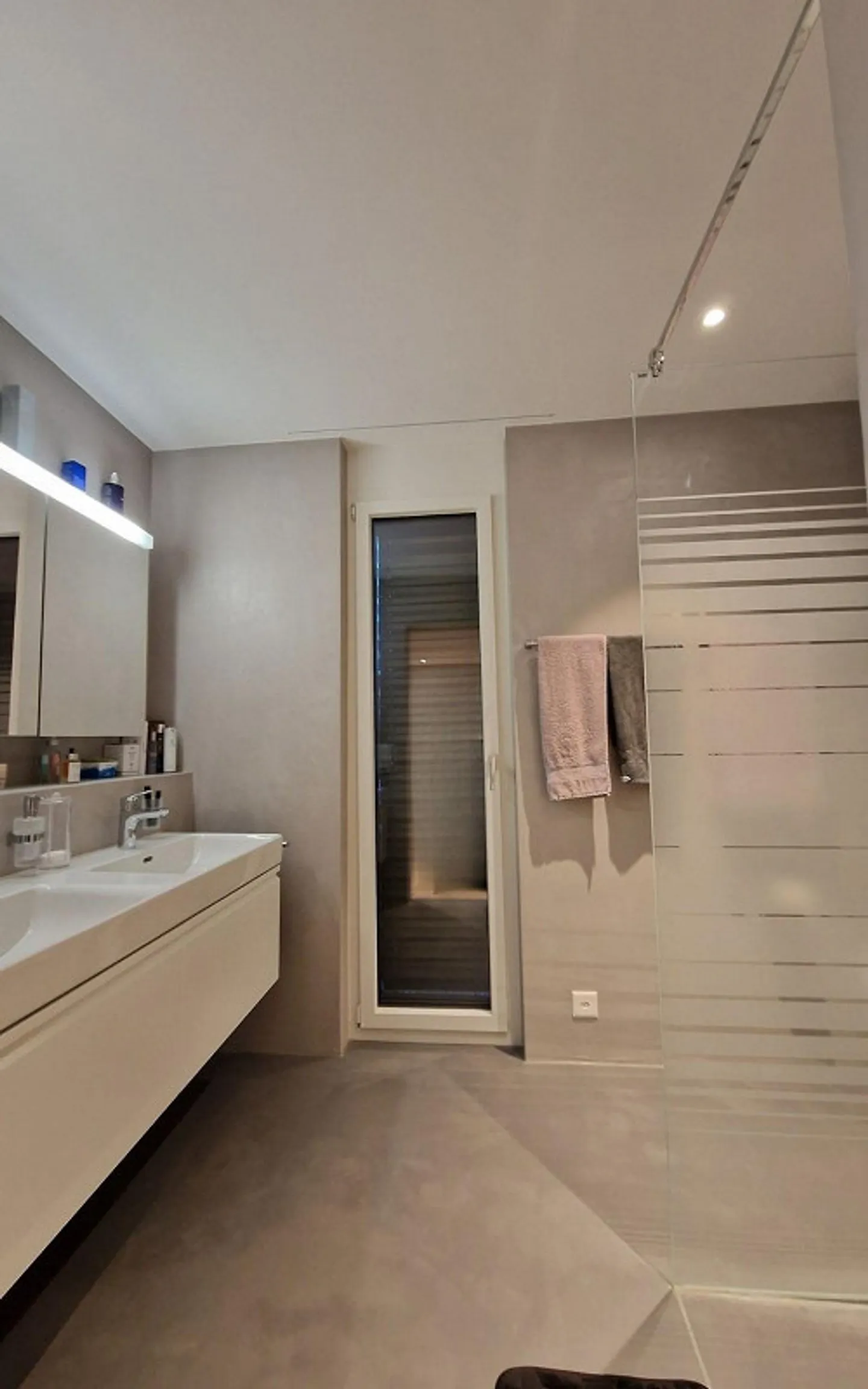 Ampio appartamento di 4½ locali con balcone e finiture di alta qualità - Foto 12 di 13