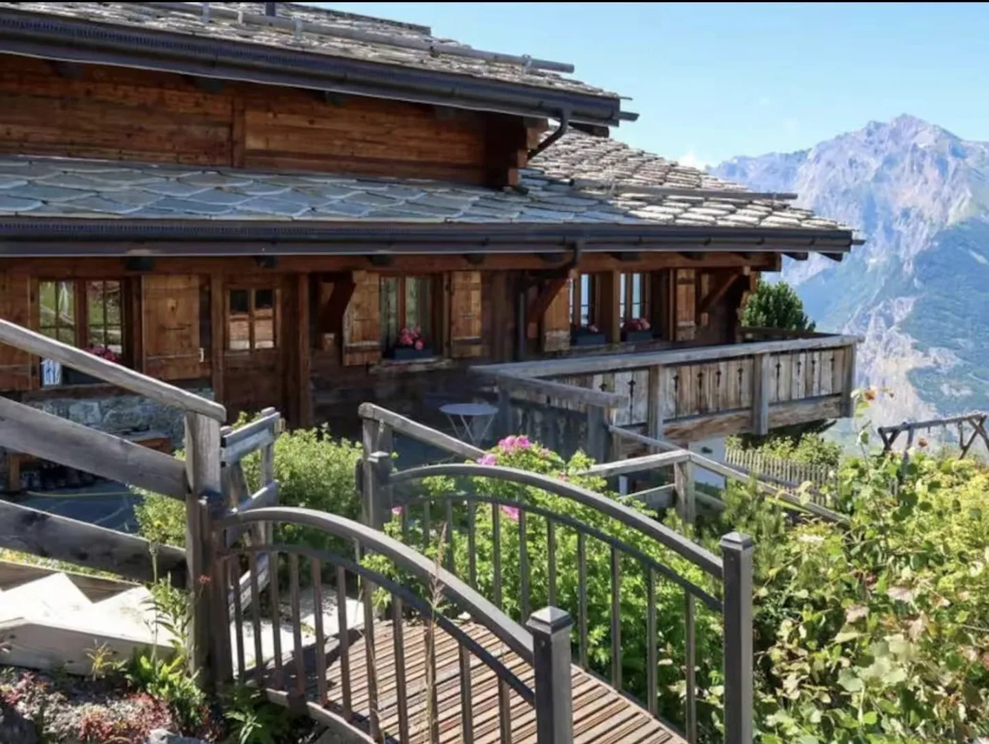Panoramic and Luxury Chalet for Rent/Sale - Photo 1 of 13