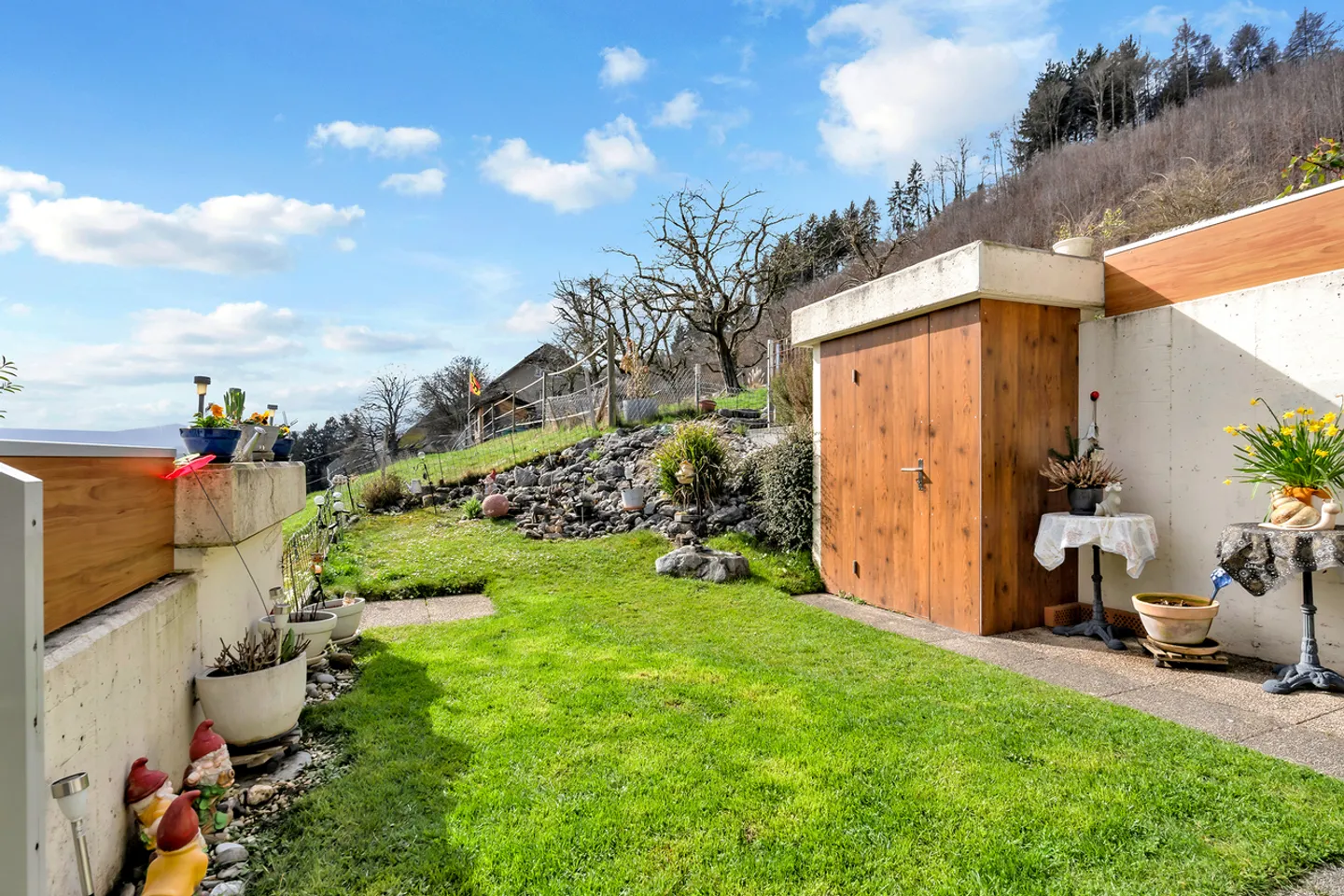 Maison de ville bien entretenue de 5,5 pièces avec jardin et vue panoramique - Photo 6 sur 12