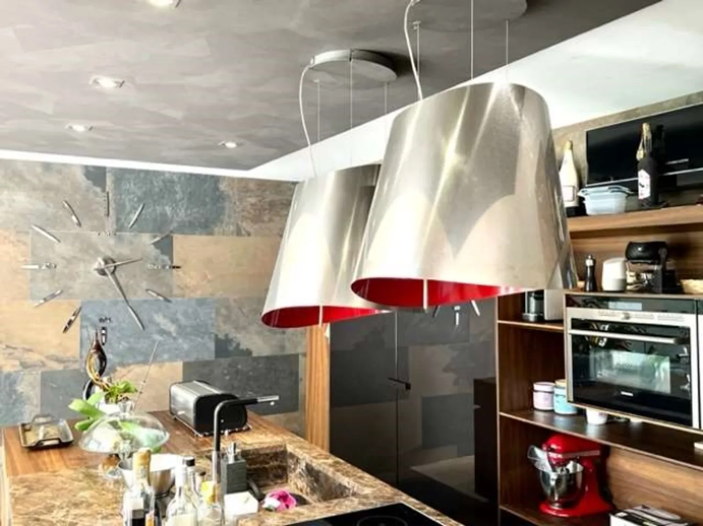 Beautiful 4.5-Room Apartment in the Green - Photo 3 of 20