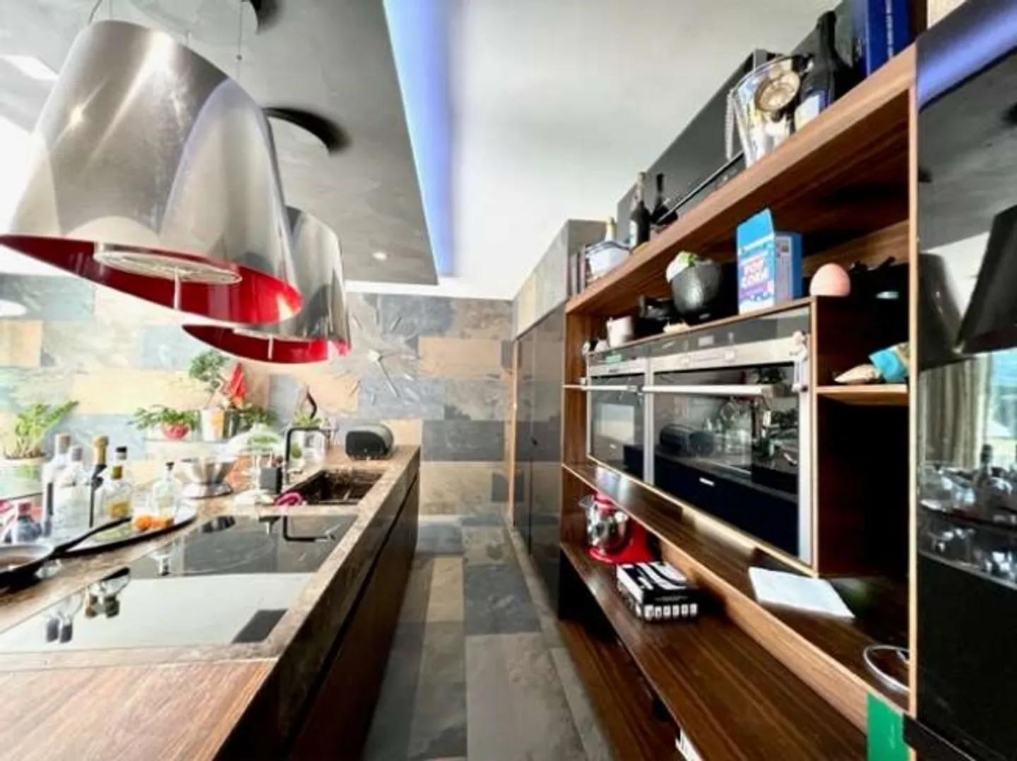 Beautiful 4.5-Room Apartment in the Green - Photo 6 of 20