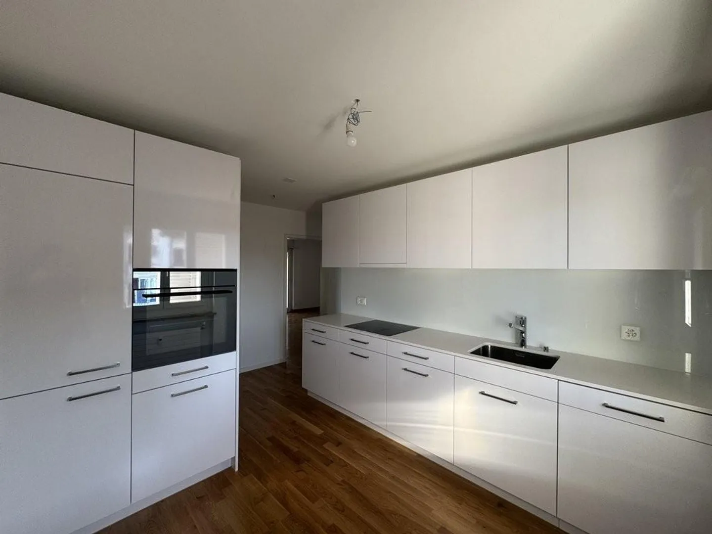 Appartamento di 3,5 stanze ristrutturato nel 2021 - Foto 2 di 6