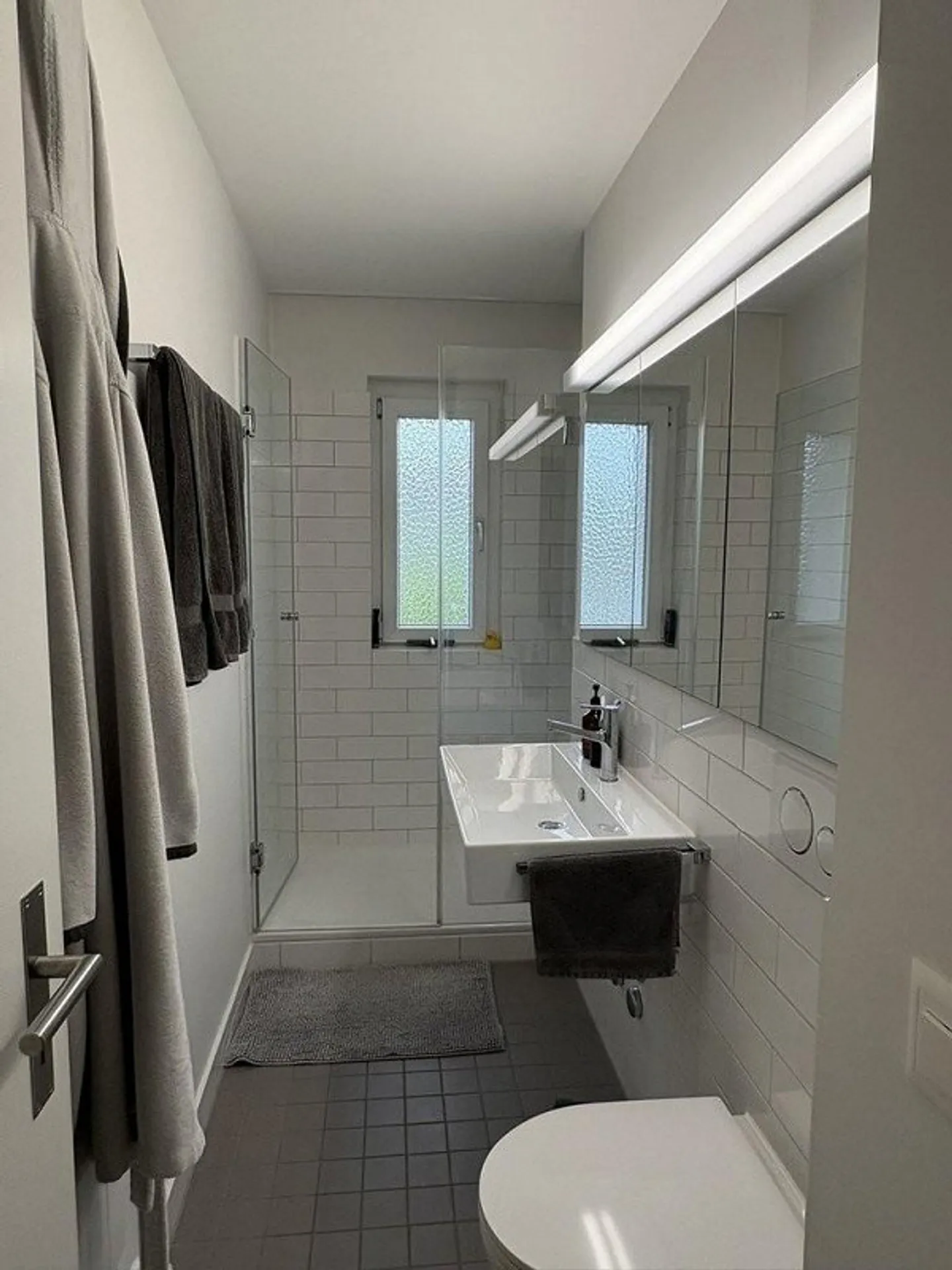 Appartamento di 3,5 stanze ristrutturato nel 2021 - Foto 3 di 6