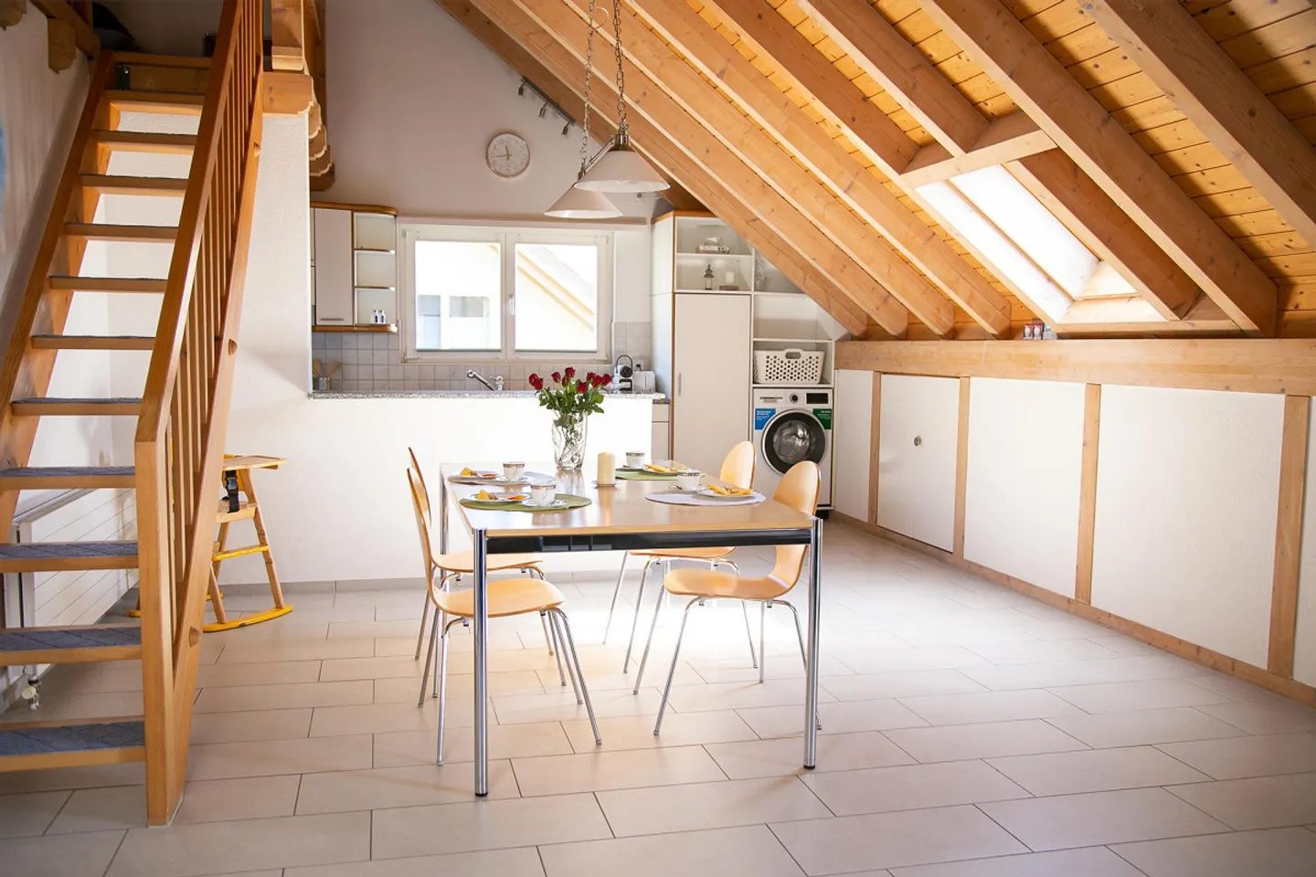 Goldiwil - Dachwohnung mit Weitsicht - Foto 7 di 16