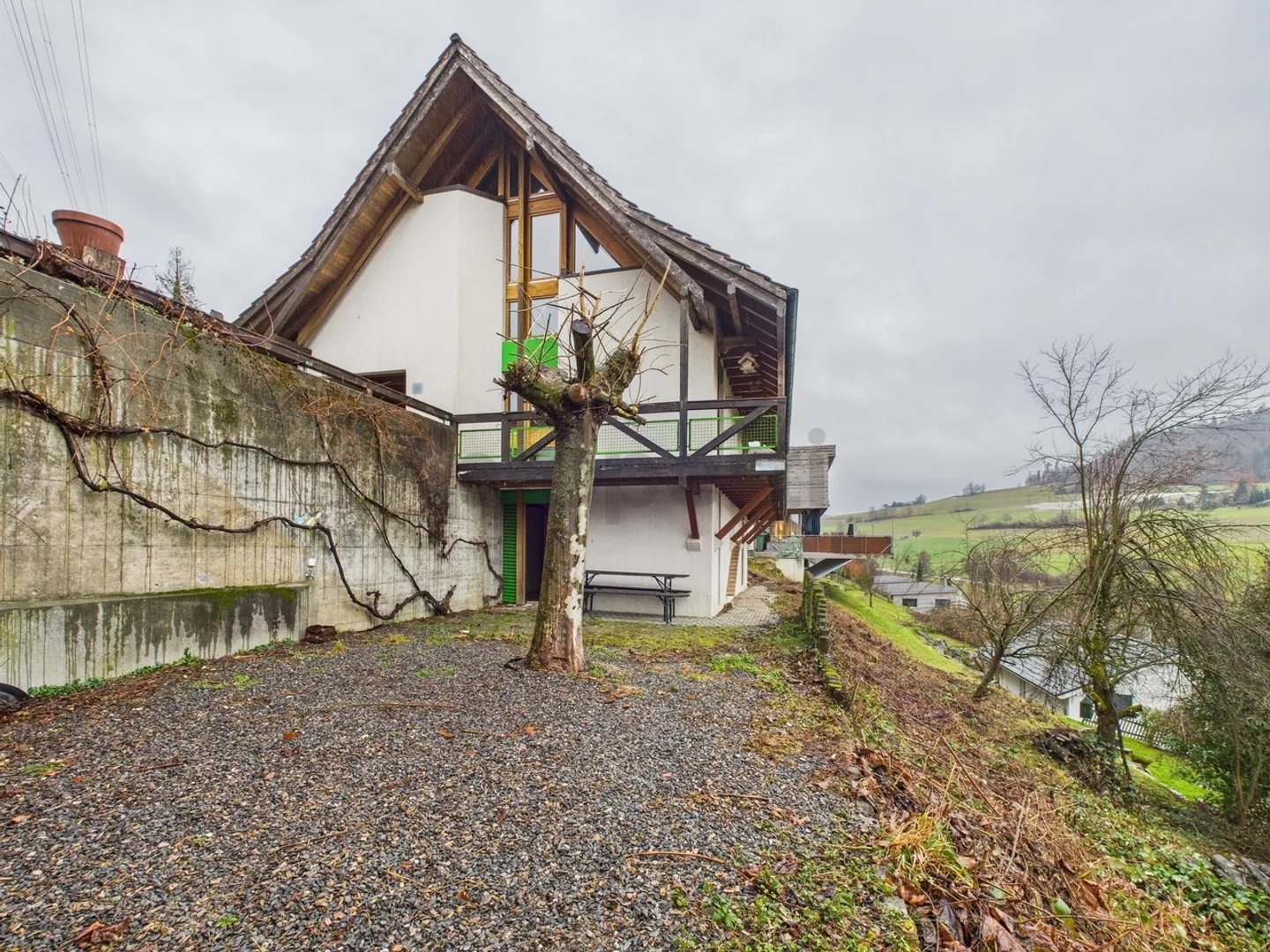 Spacious 5.5-room single-family house with garden and garden shed in Wislikofen - Photo 1 of 13