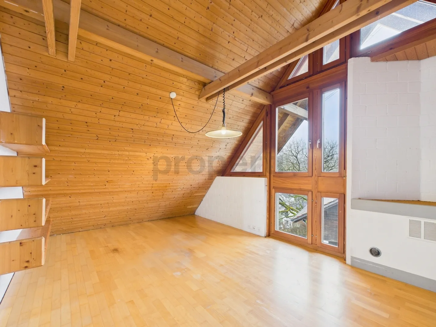 Spacious 5.5-room single-family house with garden and garden shed in Wislikofen - Photo 8 of 13