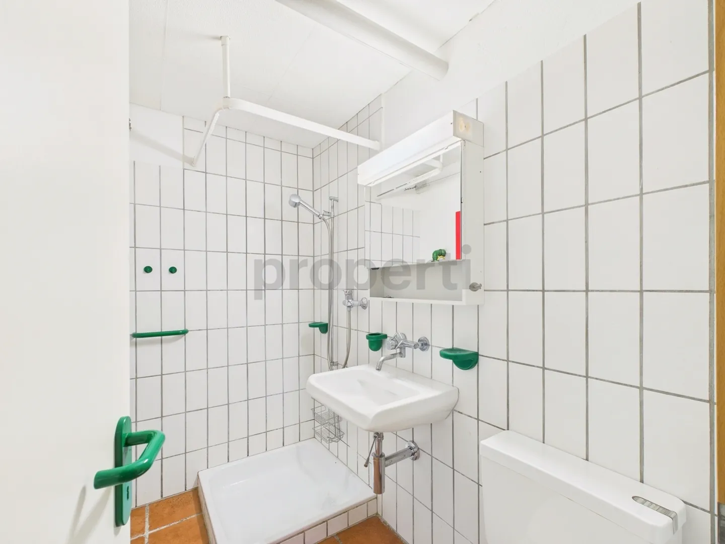 Spacious 5.5-room single-family house with garden and garden shed in Wislikofen - Photo 9 of 13