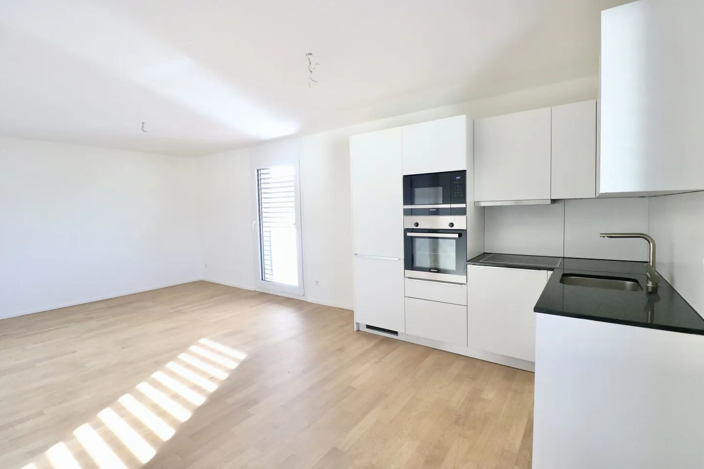 Zum Mieten: neuwertige 1.5-Zi. Studio-Wohnung in Oberkulm - Photo 1 sur 13