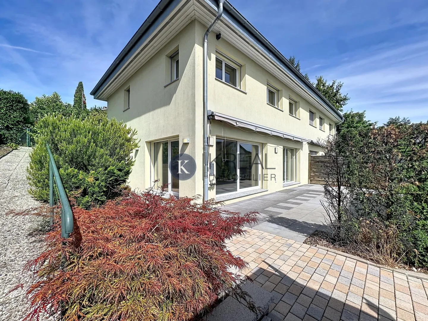 Moderne 4.5-Zimmer-Villa, hell und perfekt gepflegt - Foto 1 von 11