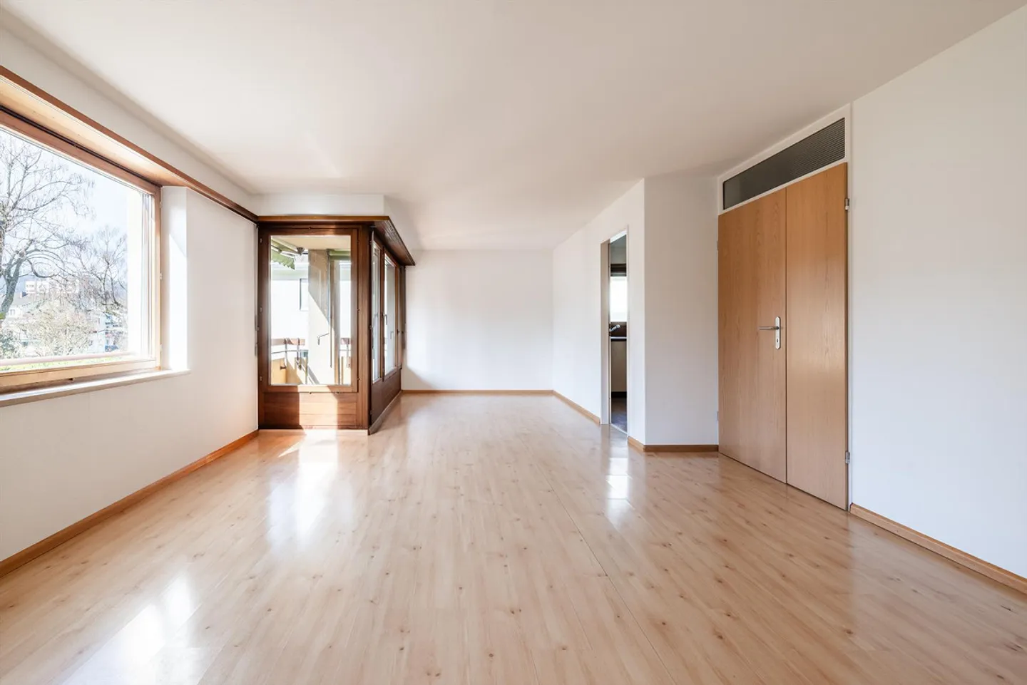 Appartamento 4.5 locali 95m2 in una zona residenziale tranquilla con camino - Foto 9 di 13