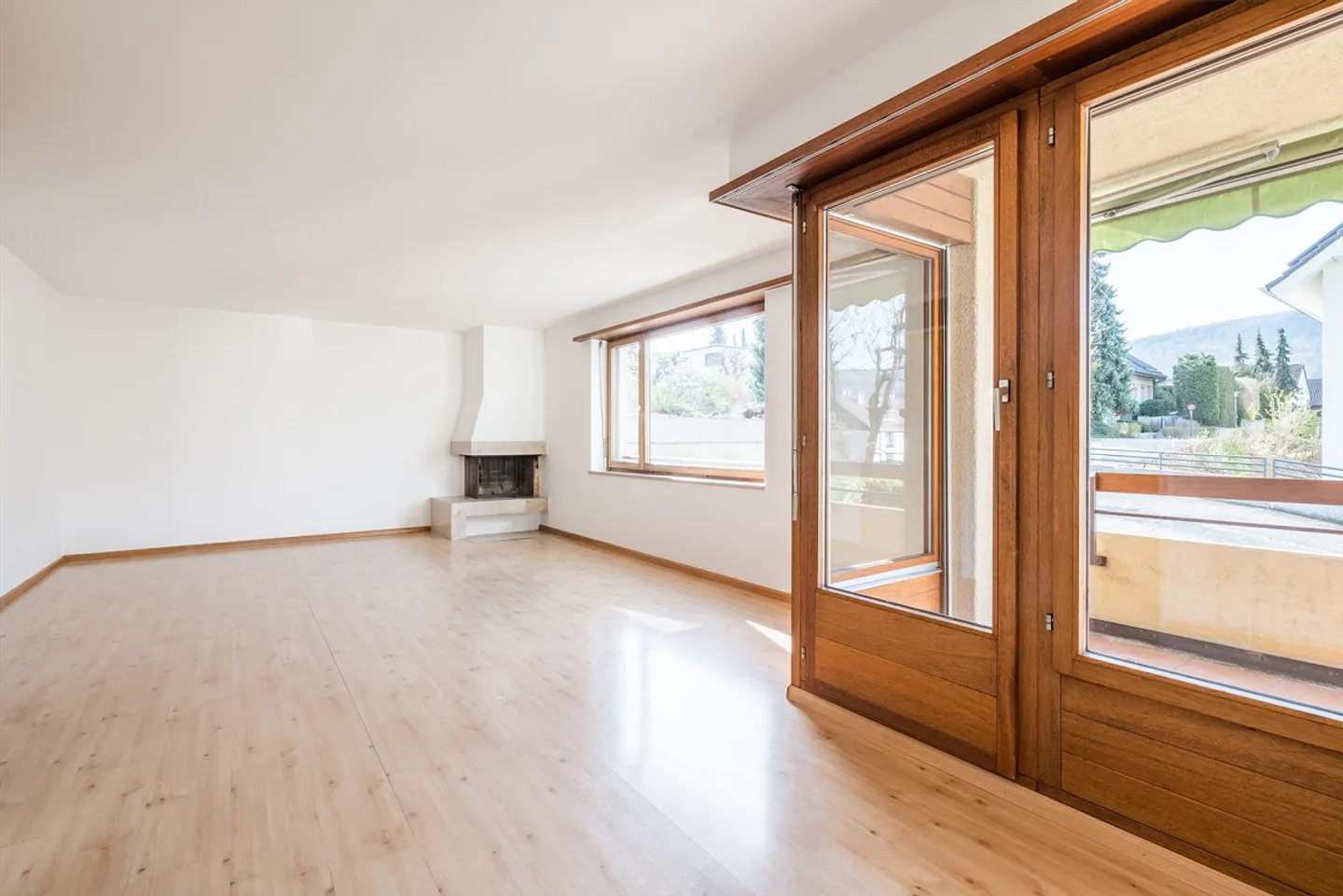 Appartamento 4.5 locali 95m2 in una zona residenziale tranquilla con camino - Foto 8 di 13
