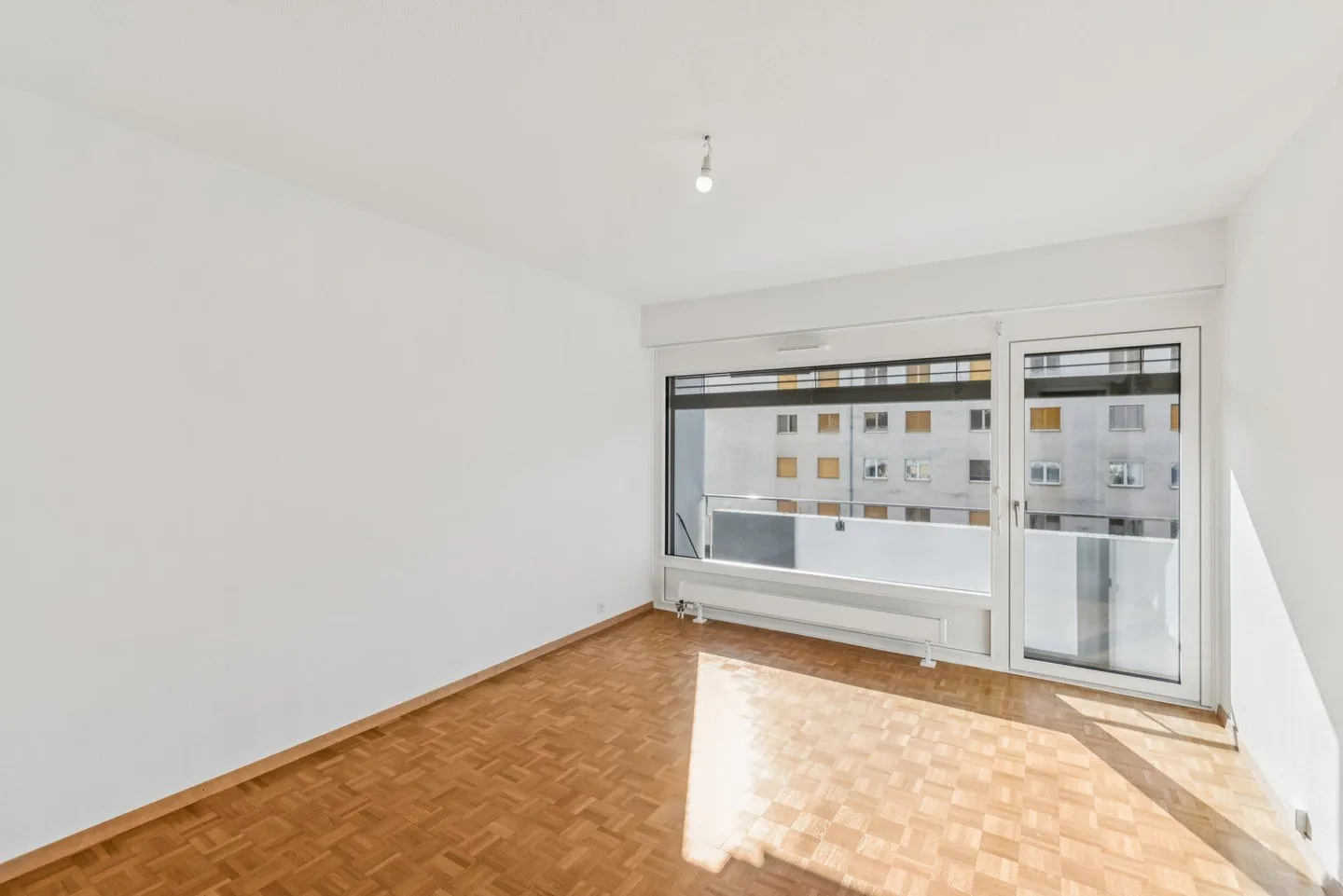 Appartement spacieux de 6 pièces - Photo 9 sur 12