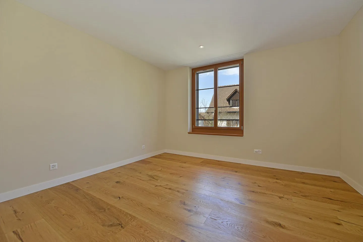 Nuovo appartamento di 3,5 stanze: vivere in campagna con collegamento alla città - Foto 5 di 8