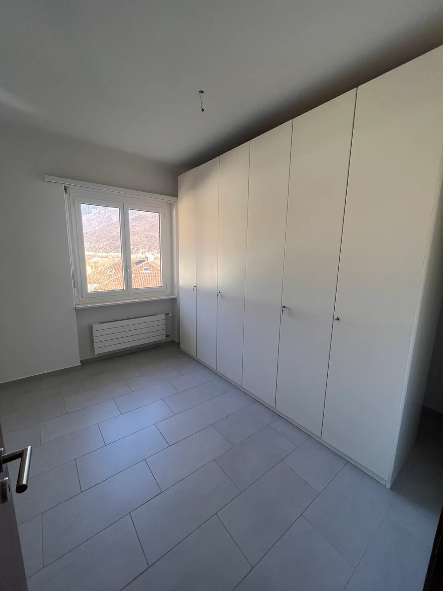 AFFITTASI A GORDUNO LUMINOSO APPARTAMENTO DI 3.5 LOCALI - Foto 15 von 17