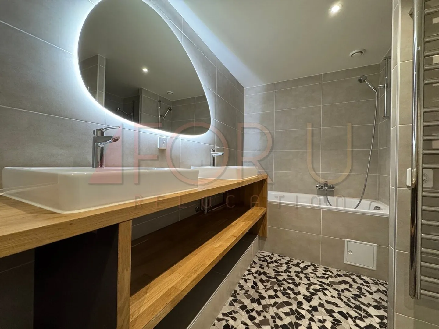 Superbe appartement atypique et calme de 6 pièces à Chêne-Bougeries - Photo 9 sur 13