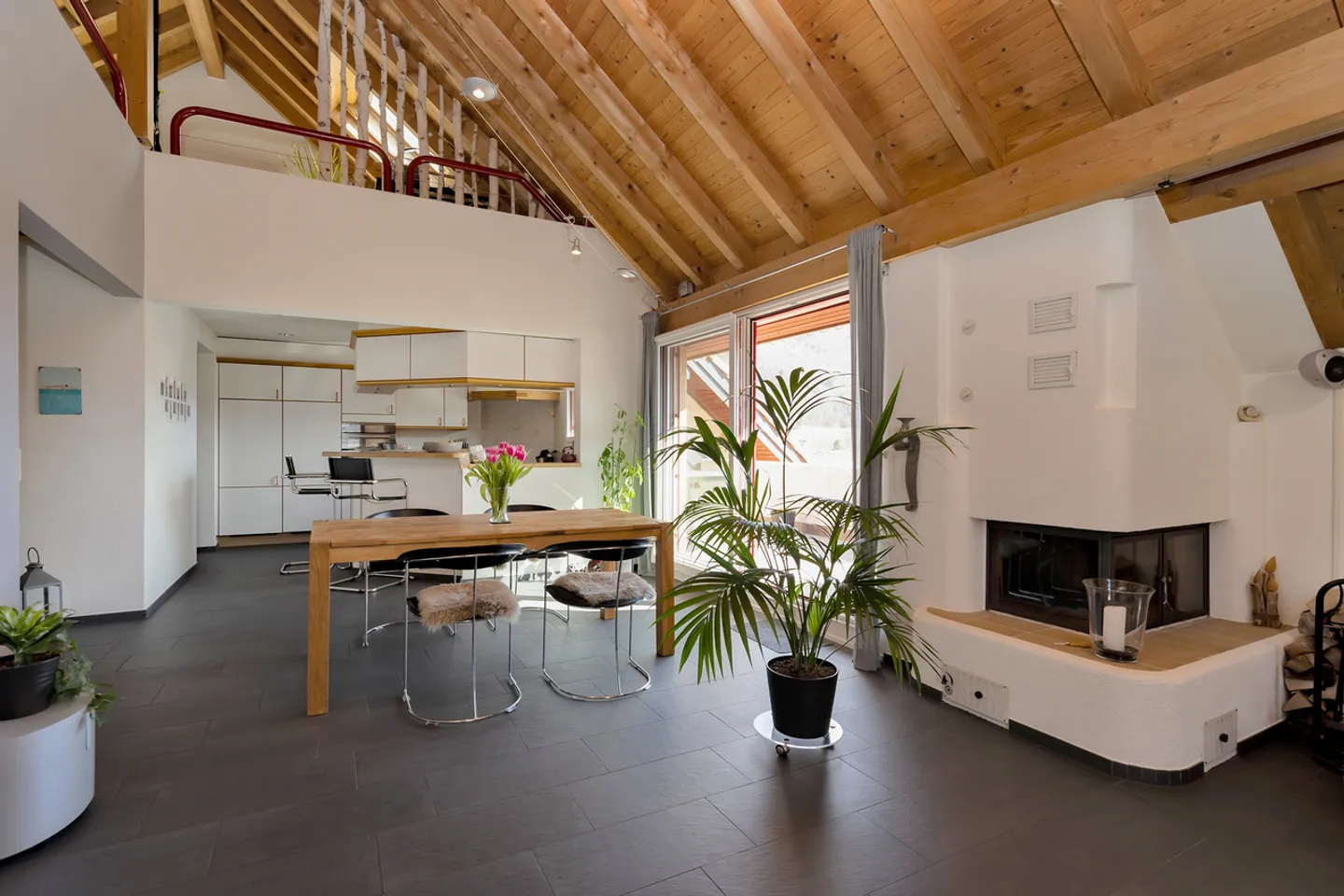 4.5-room apartment with large gallery and beautiful view - Photo 1 of 12