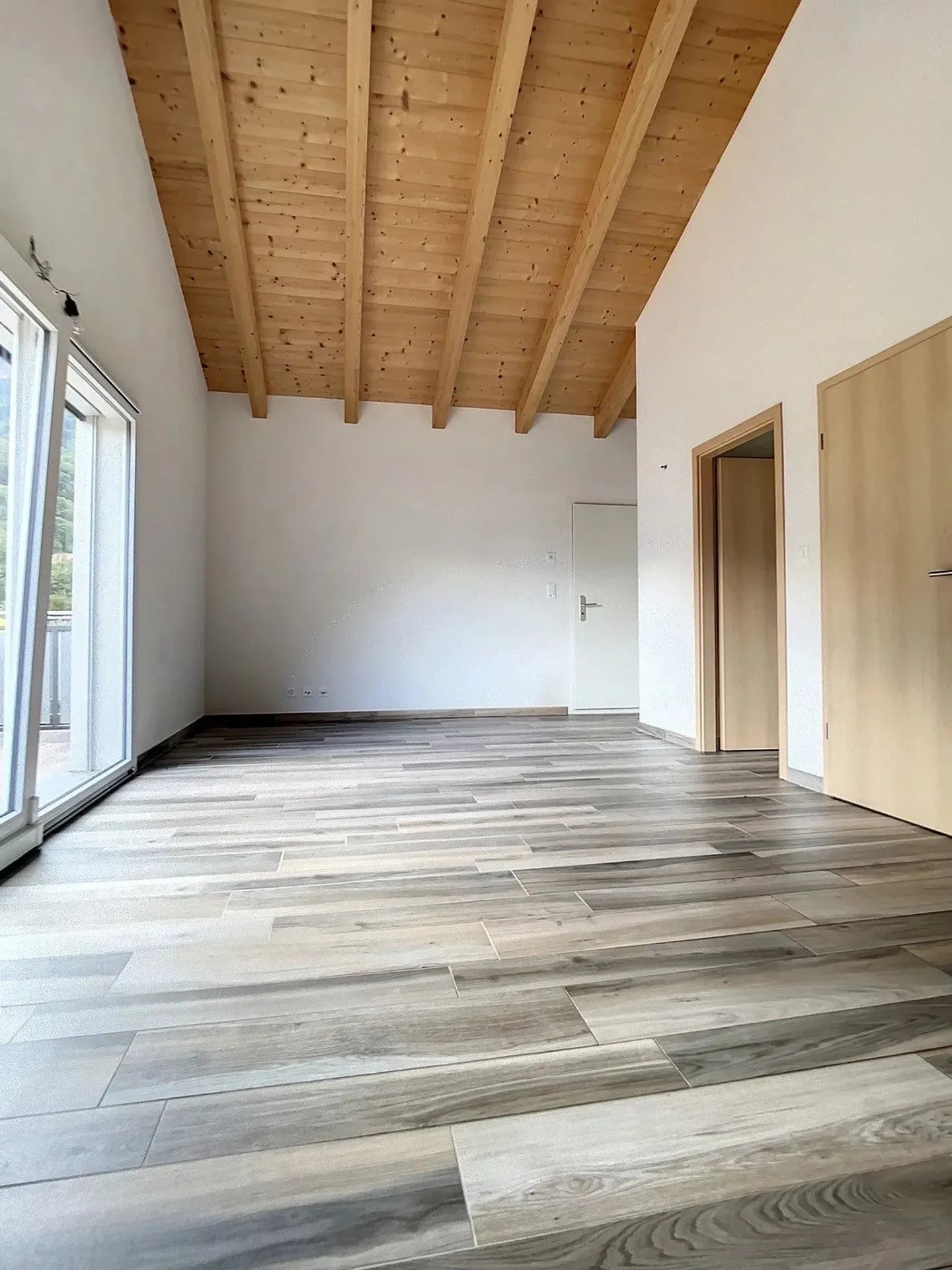 Charming Apartment with Mountain View - Photo 1 of 7