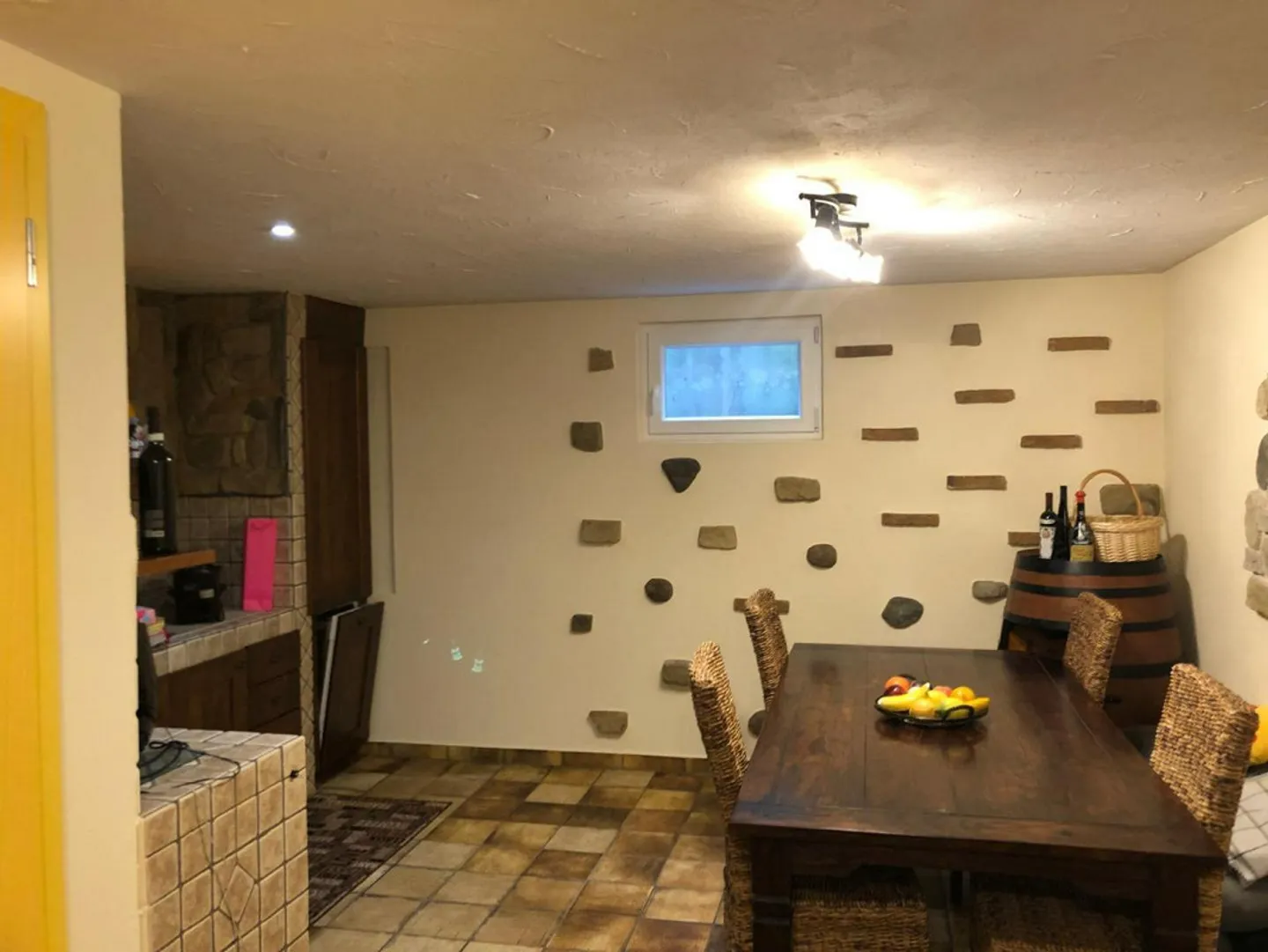 Charming Townhouse in Cugnasco - Photo 17 of 24