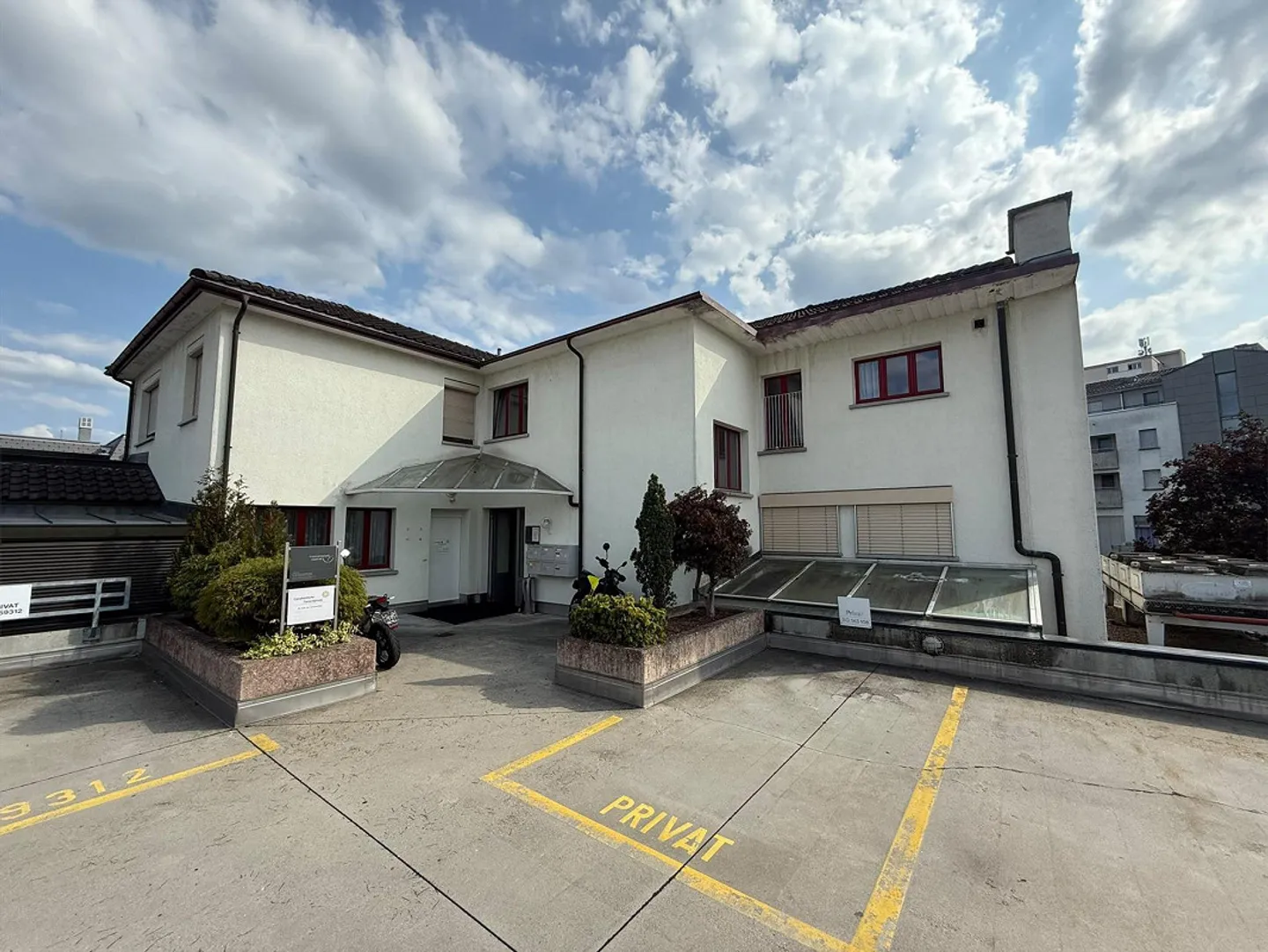 Temporary commercial space in a central location in Uzwil 157 m² - Photo 1 of 8