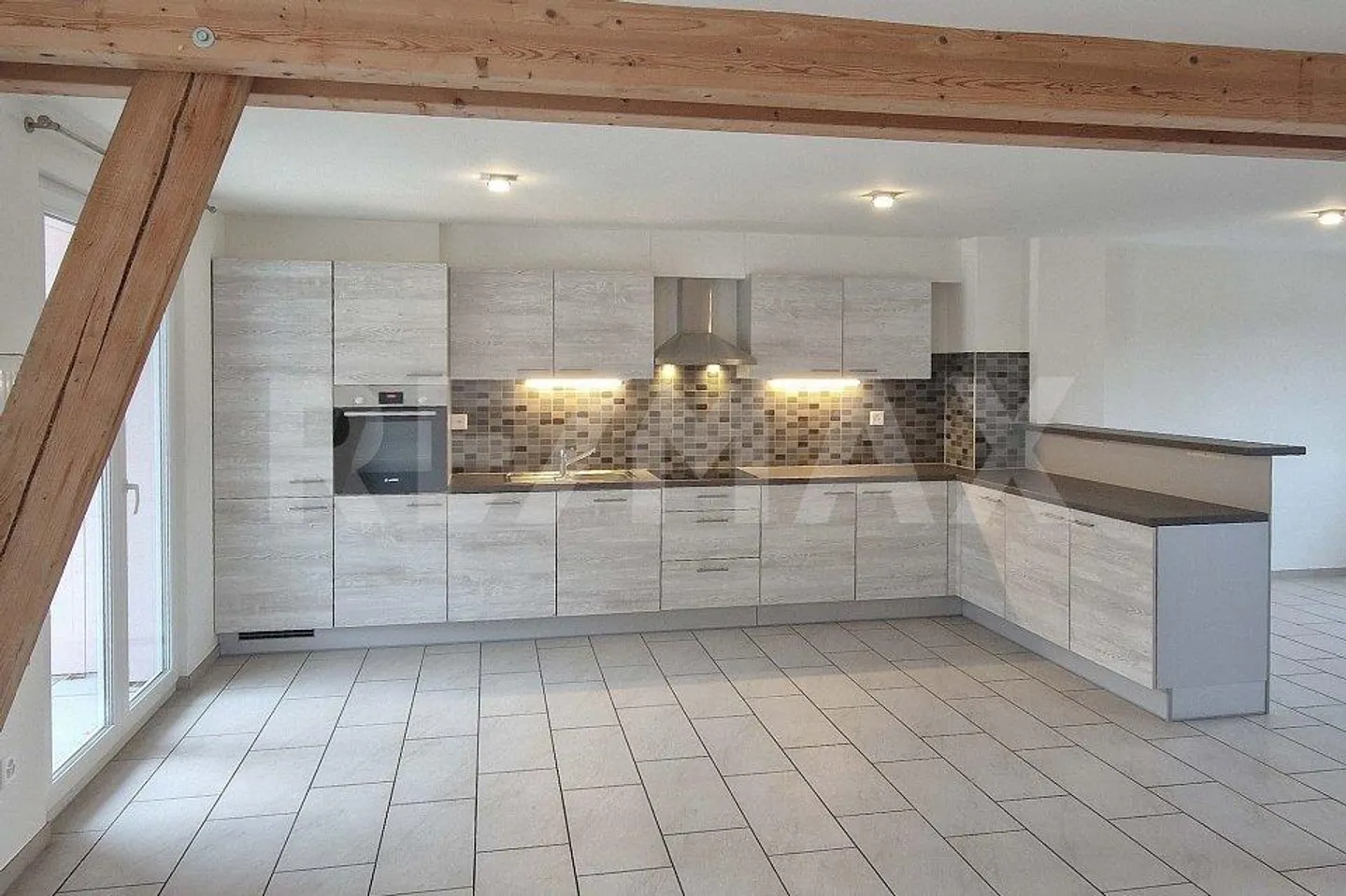 Plenty of Space - Living in 160 m² - Large 4.5 Room Single Family House - Photo 2 of 12