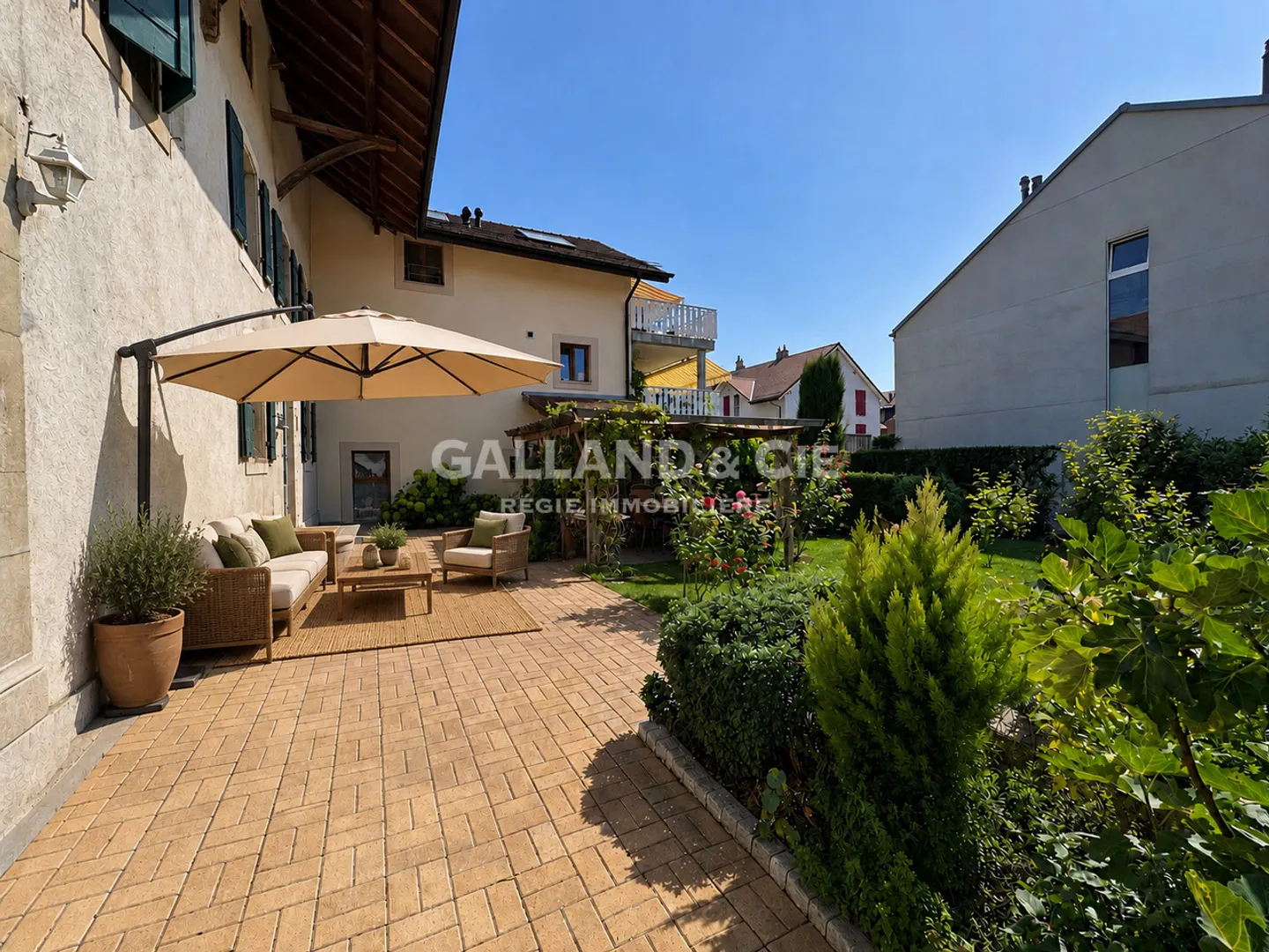 3.5-room apartment with private garden - Photo 2 of 6