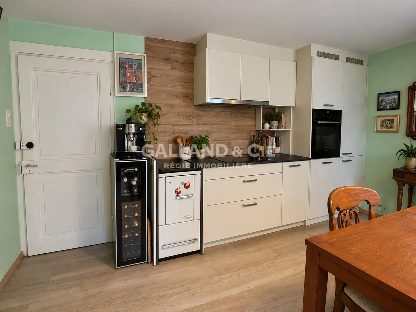 3.5-room apartment with private garden - Photo 3 of 6