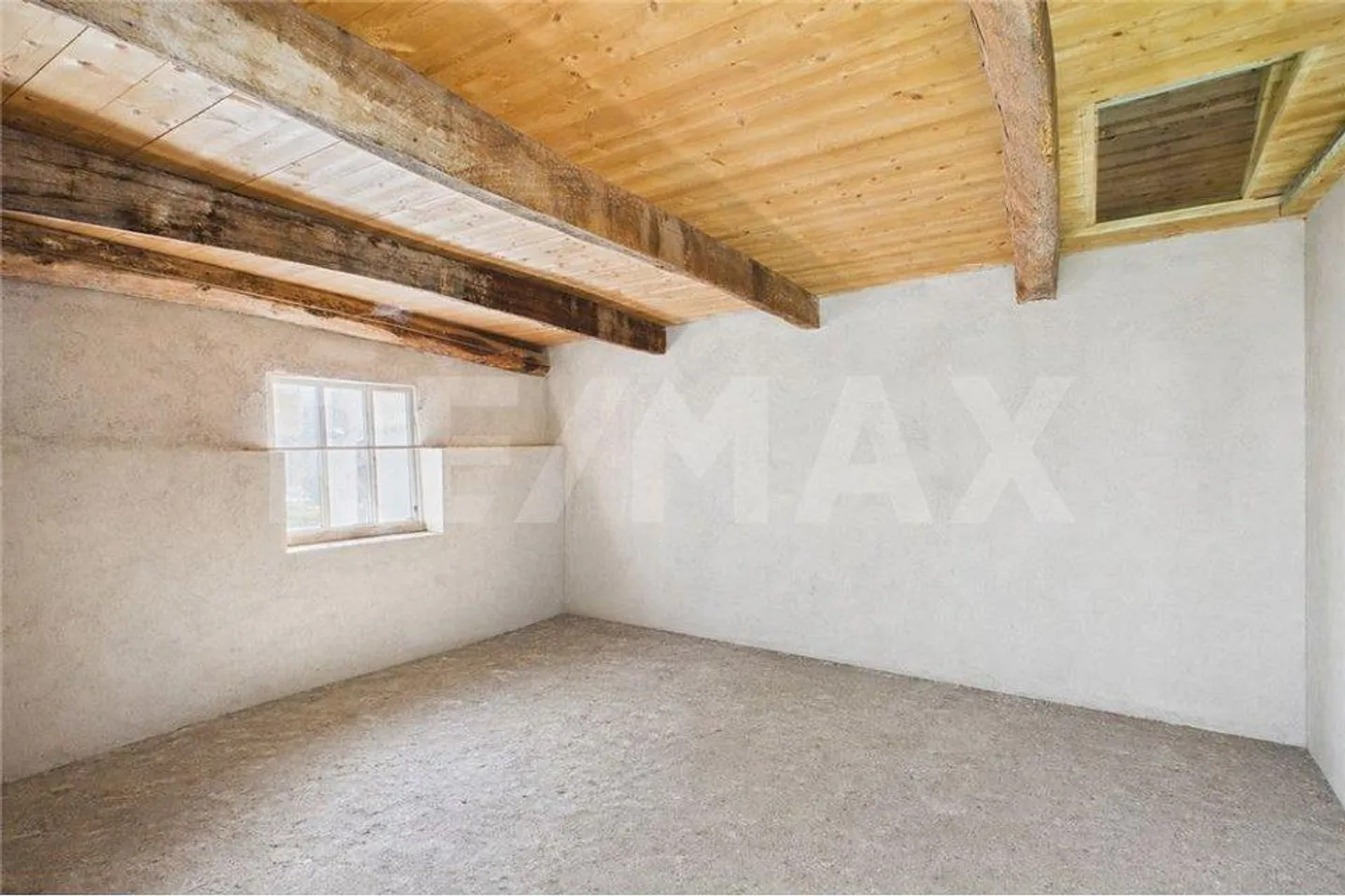 Scheune mit Wohnpotential, die mit renoviertem Haus verbunden werden kann - Foto 10 von 13